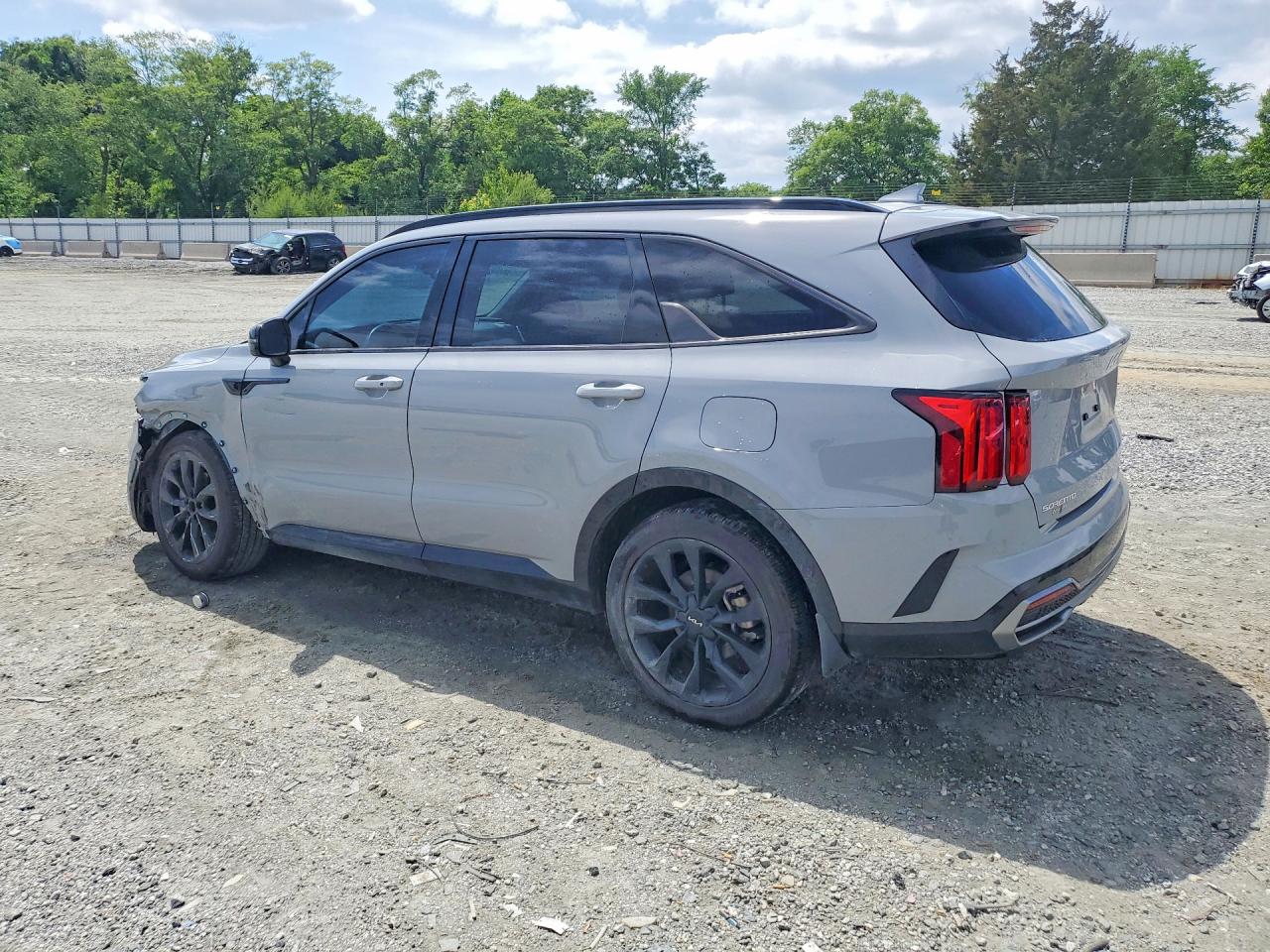 KIA SORENTO 2023 — 3