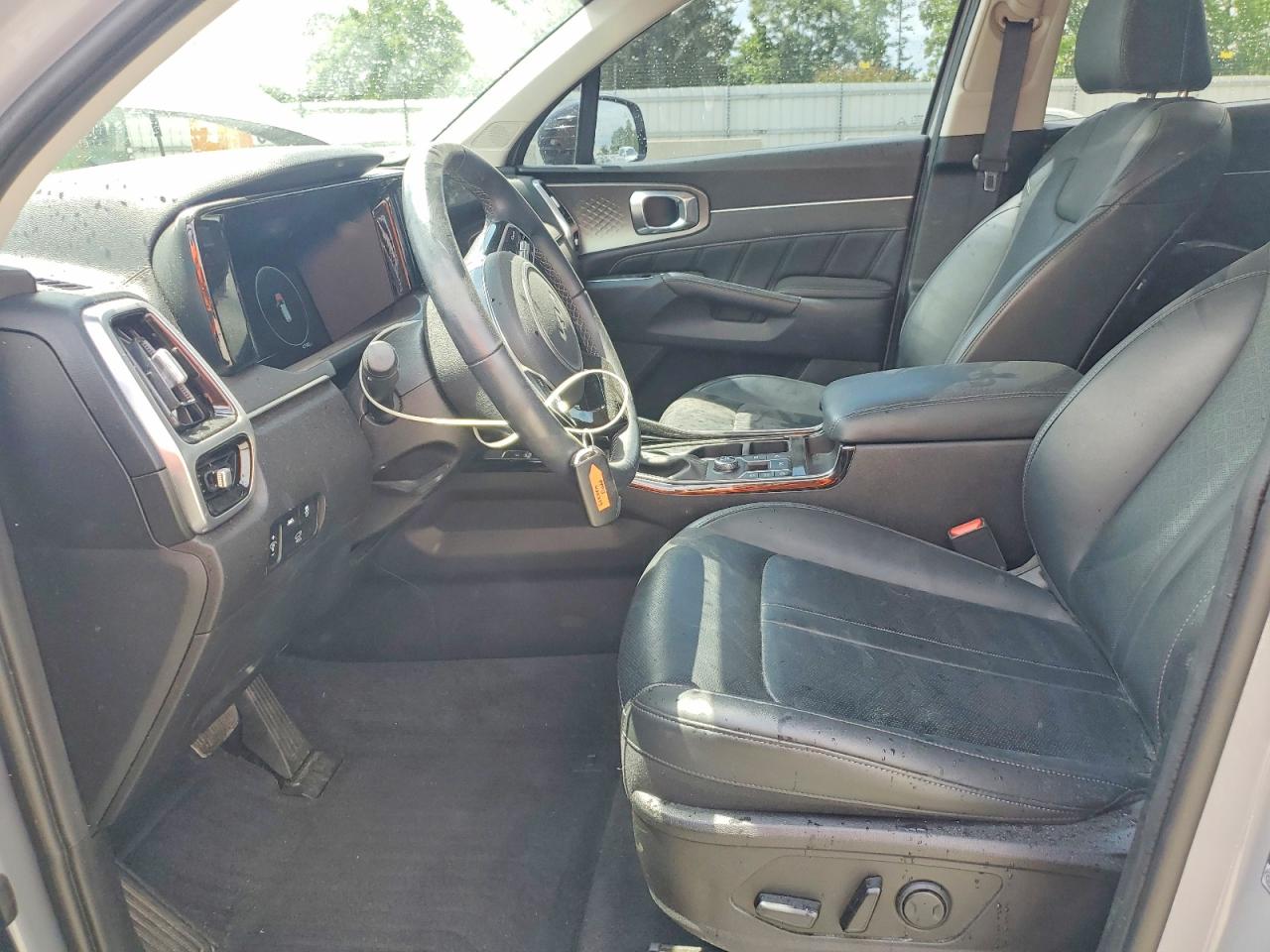 KIA SORENTO 2023 — 8