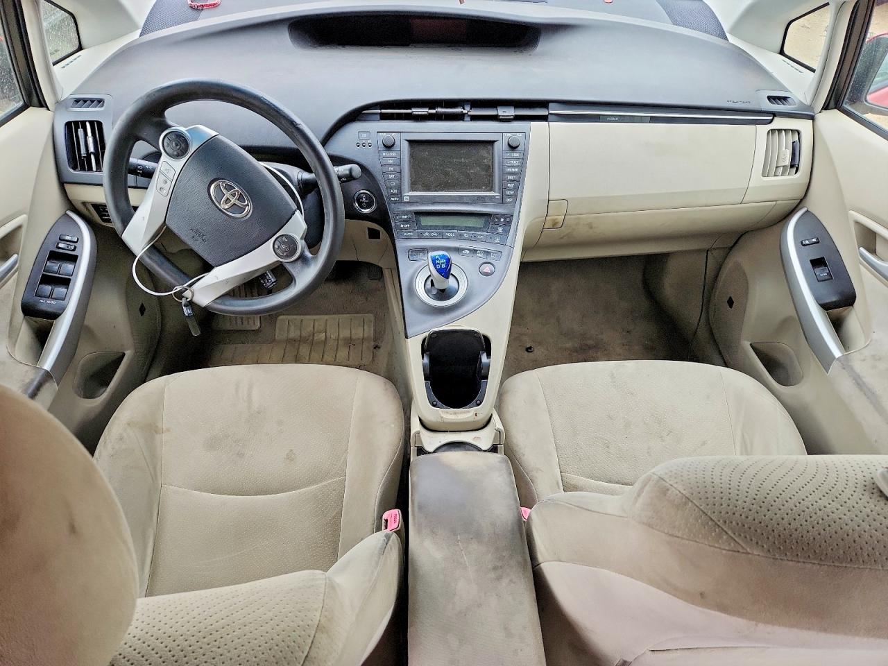 TOYOTA PRIUS 2010 — 9