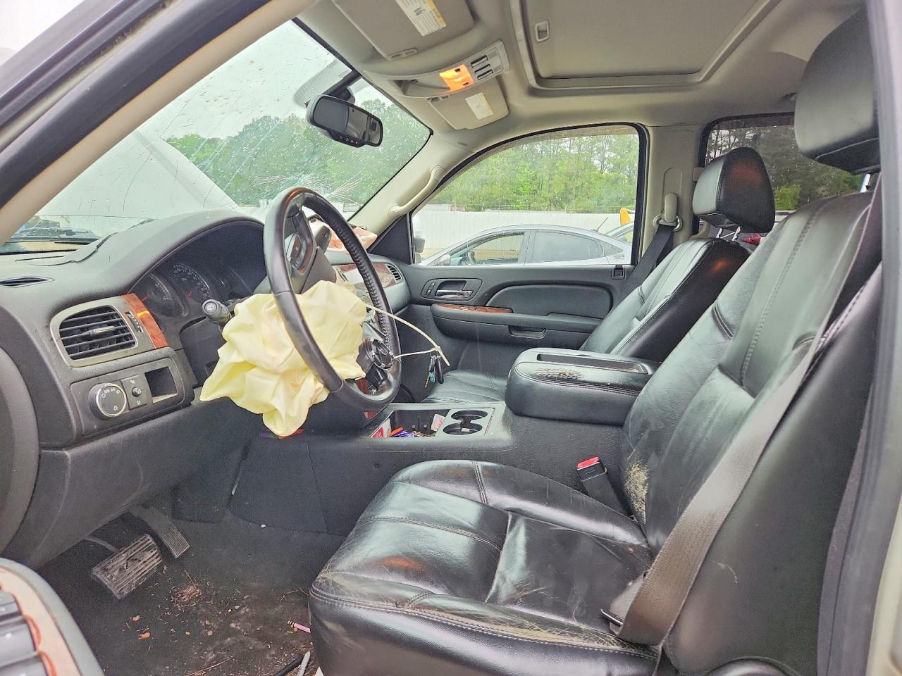 CHEVROLET SUBURBAN 2007 — 8