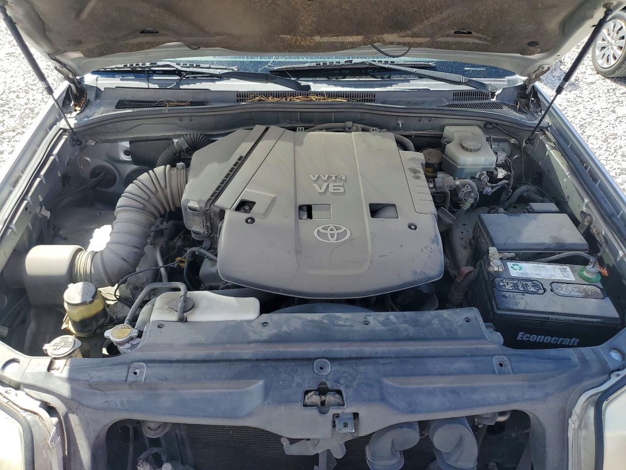 TOYOTA 4RUNNER 2004 — 13