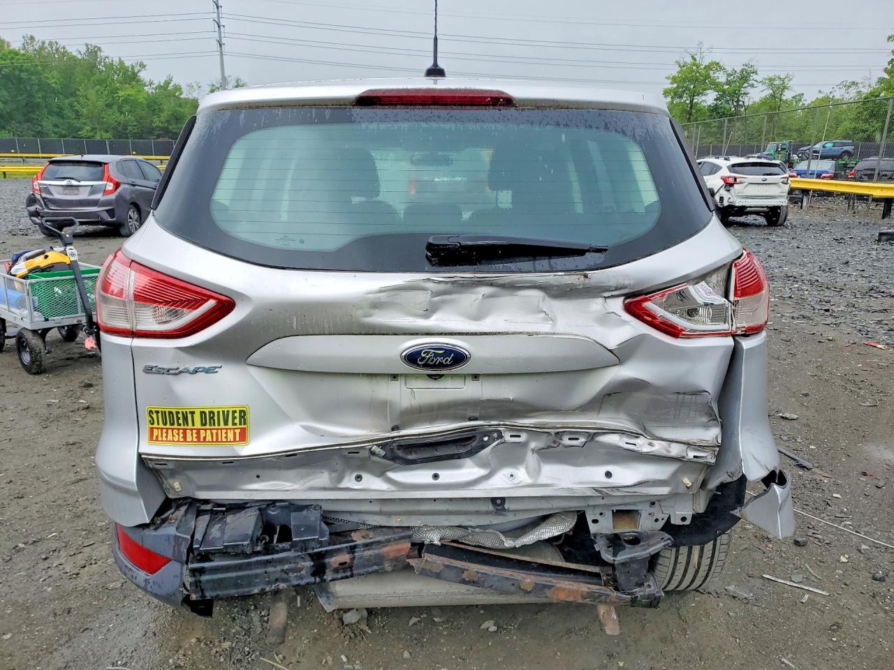 FORD ESCAPE 2015 — 7