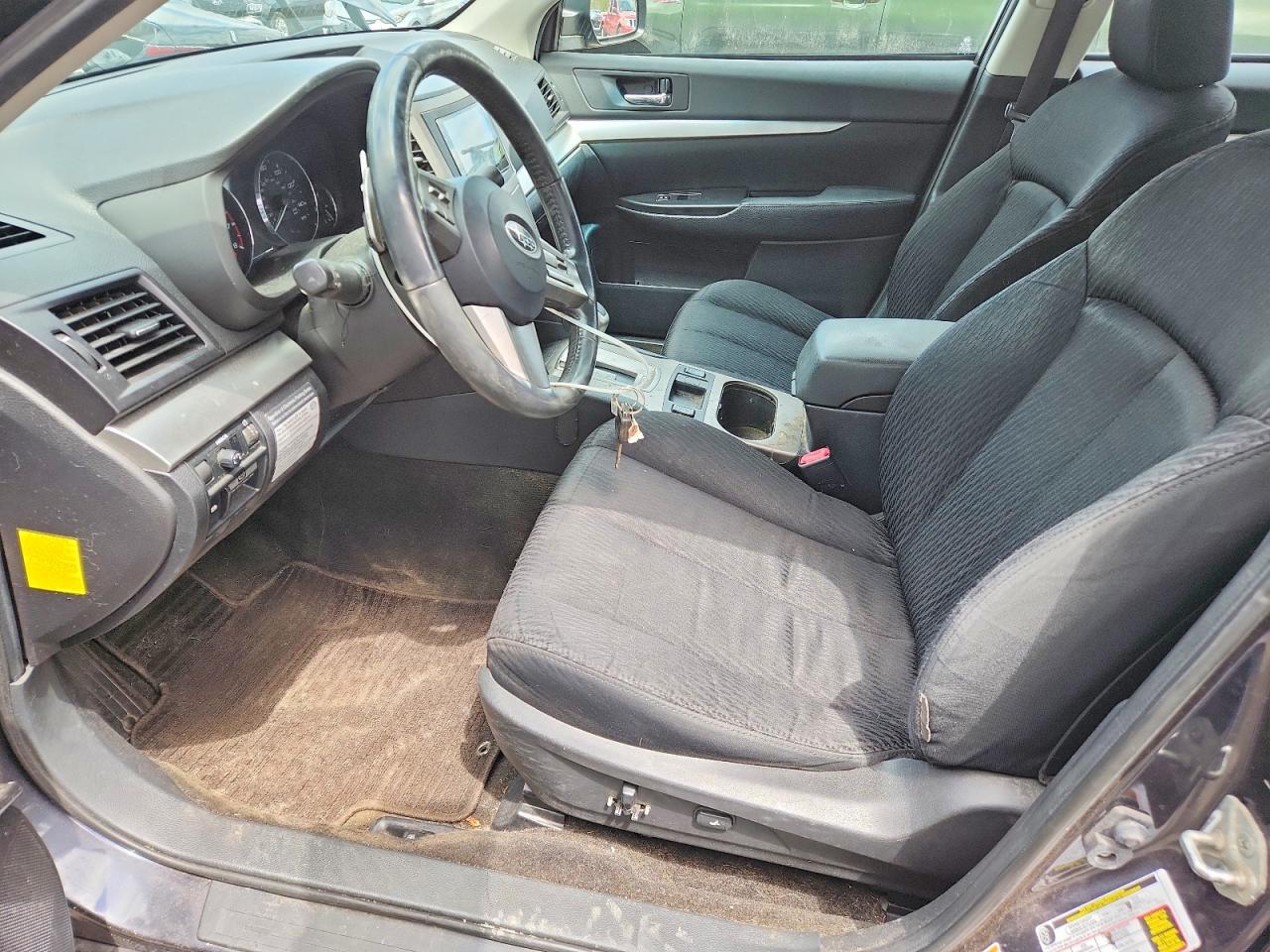 SUBARU LEGACY 2011 — 8