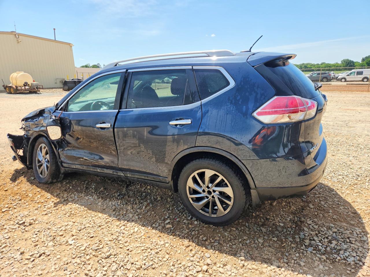 NISSAN ROGUE 2015 — 3