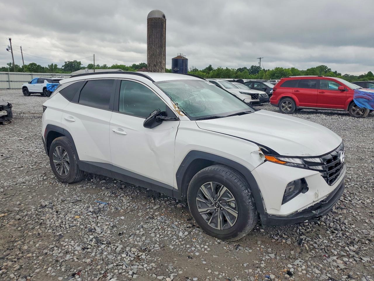 HYUNDAI TUCSON 2022 — 5