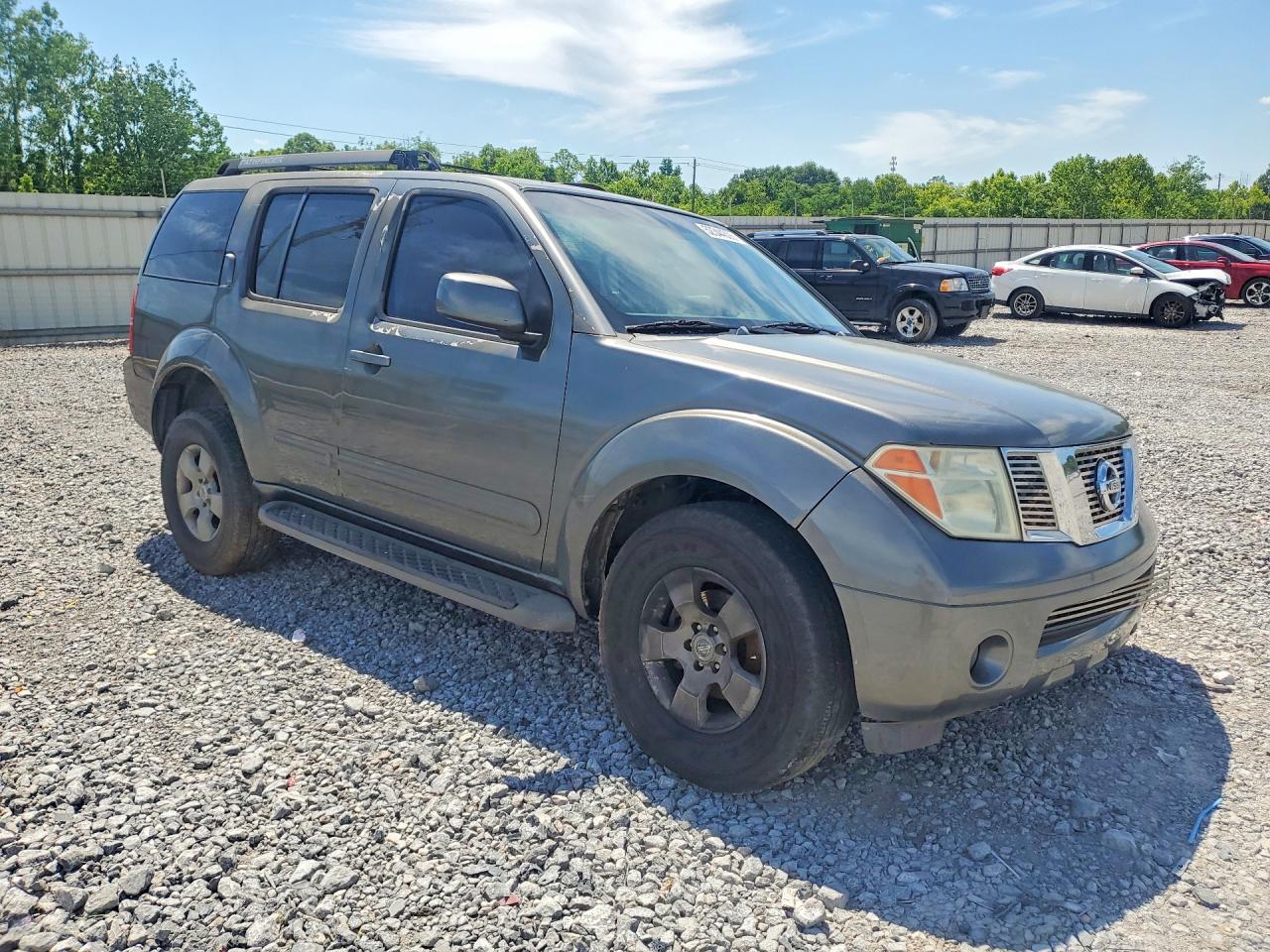 NISSAN PATHFINDER 2005 — 5