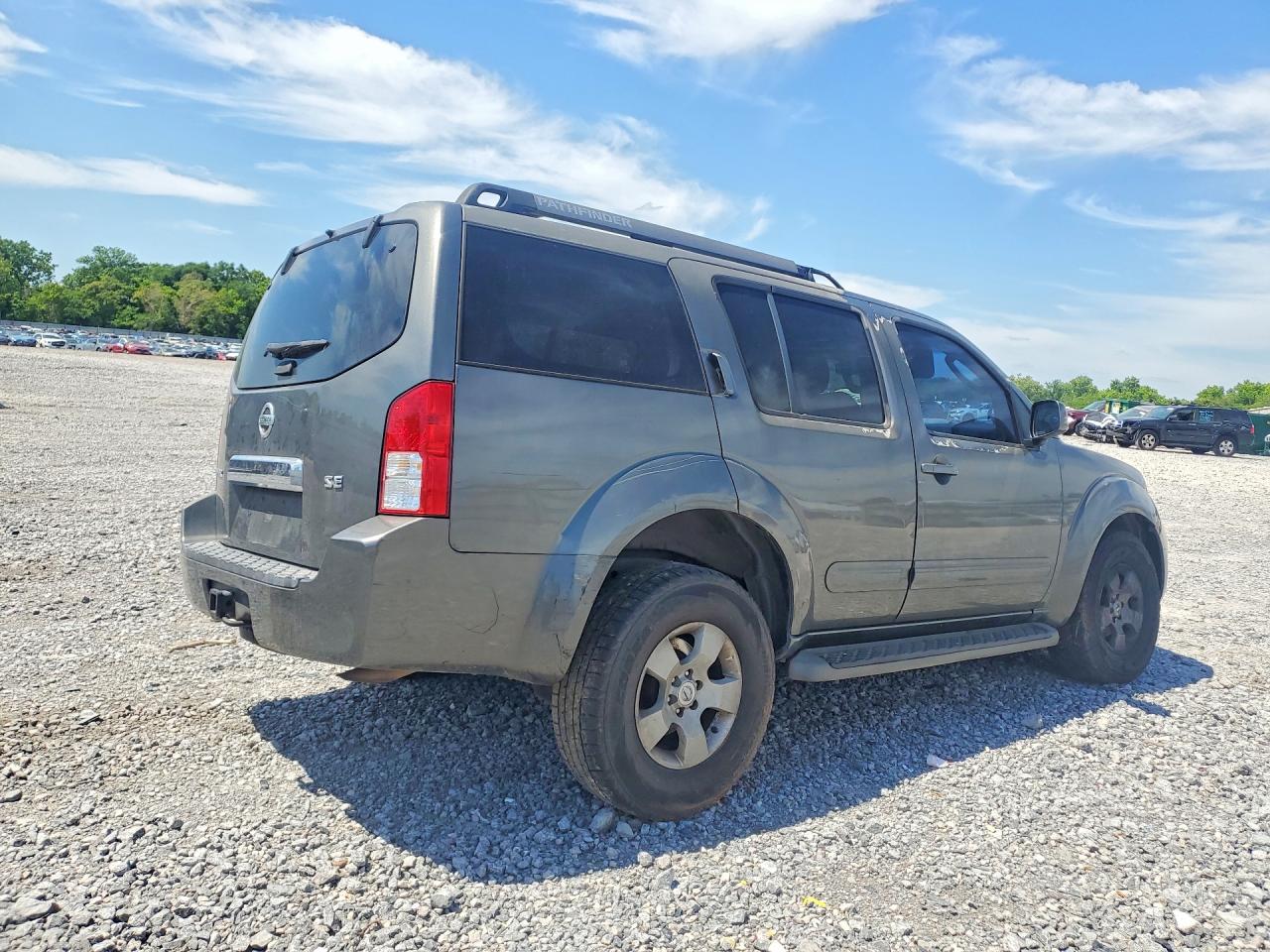 NISSAN PATHFINDER 2005 — 4