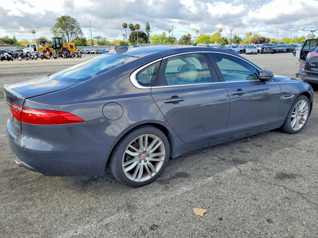 JAGUAR XF 2016 — 4