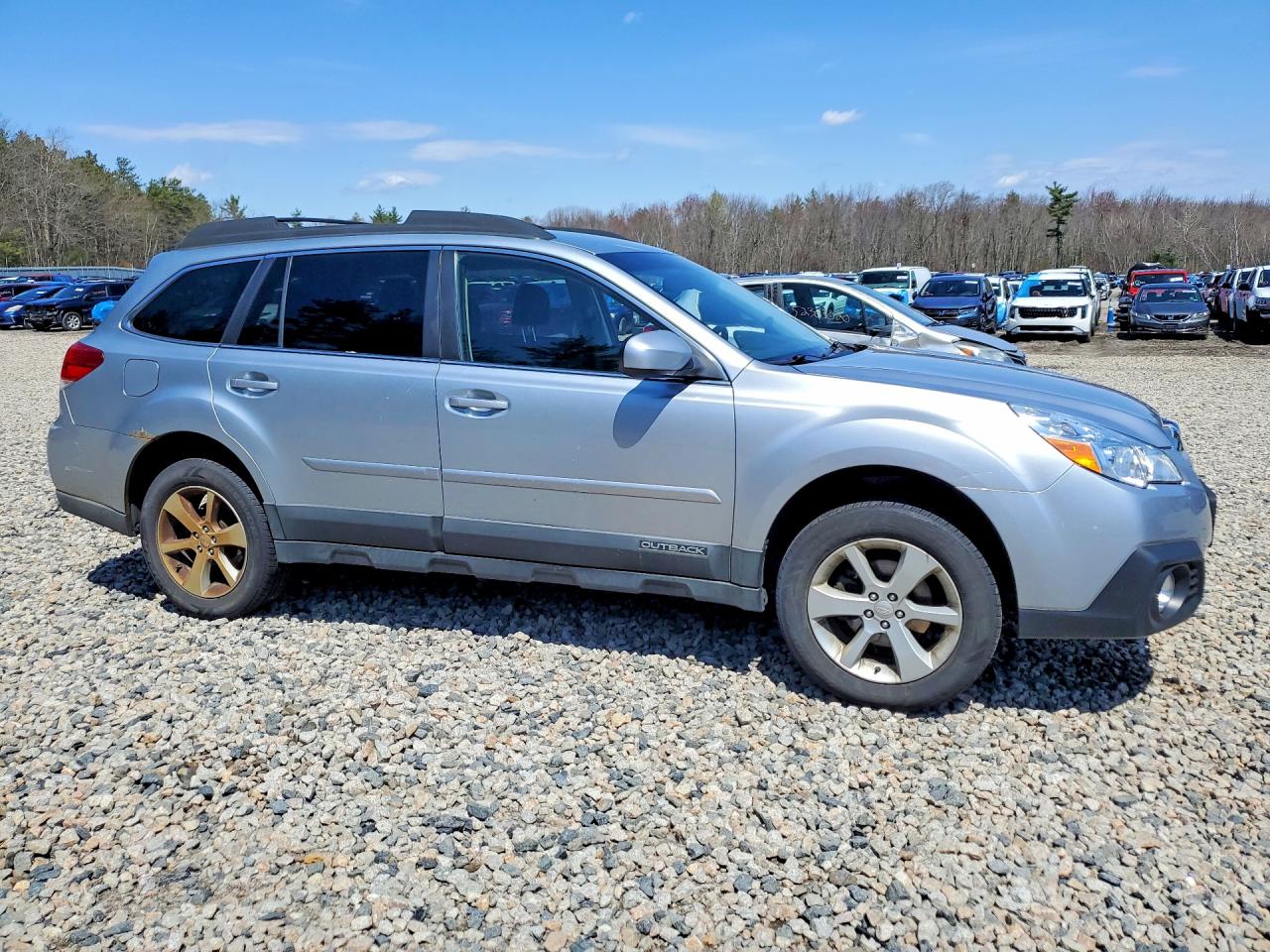 SUBARU OUTBACK 2013 — 5