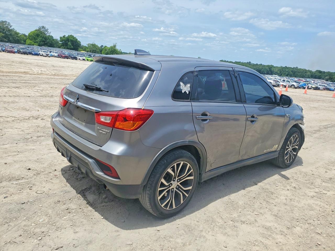MITSUBISHI OUTLANDER SPORT 2019 — 4