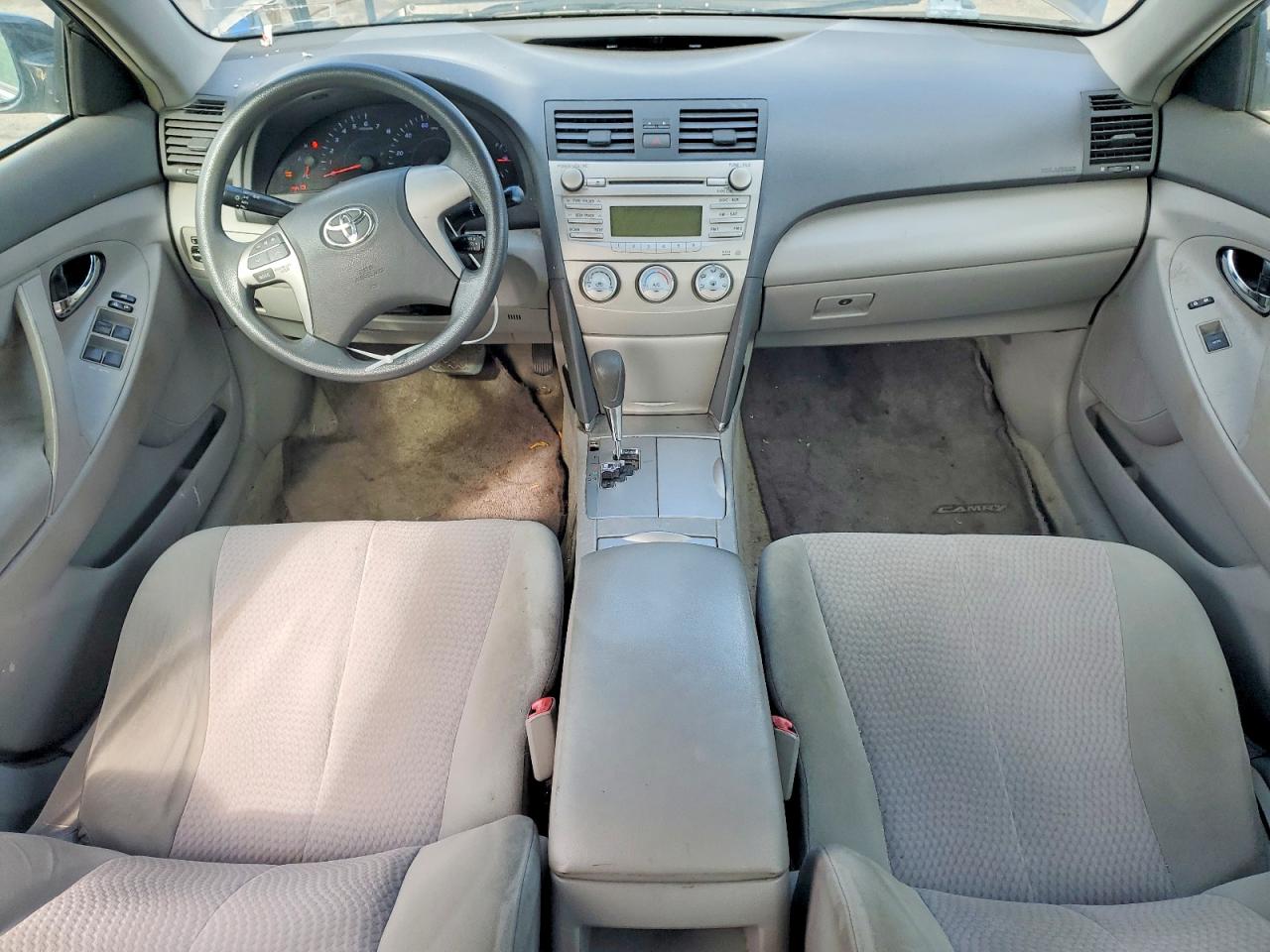 TOYOTA CAMRY 2010 — 9