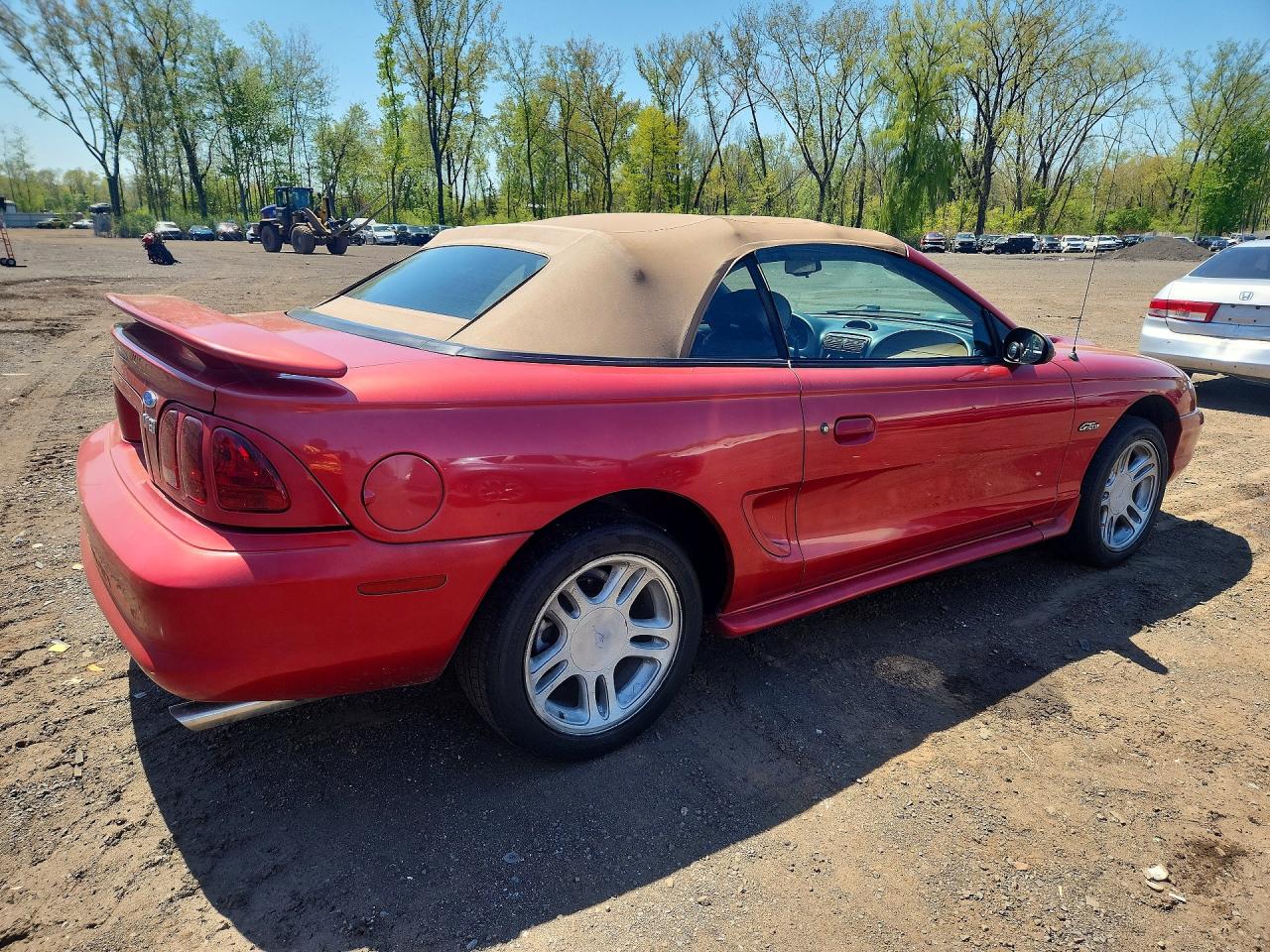FORD MUSTANG 1996 — 4