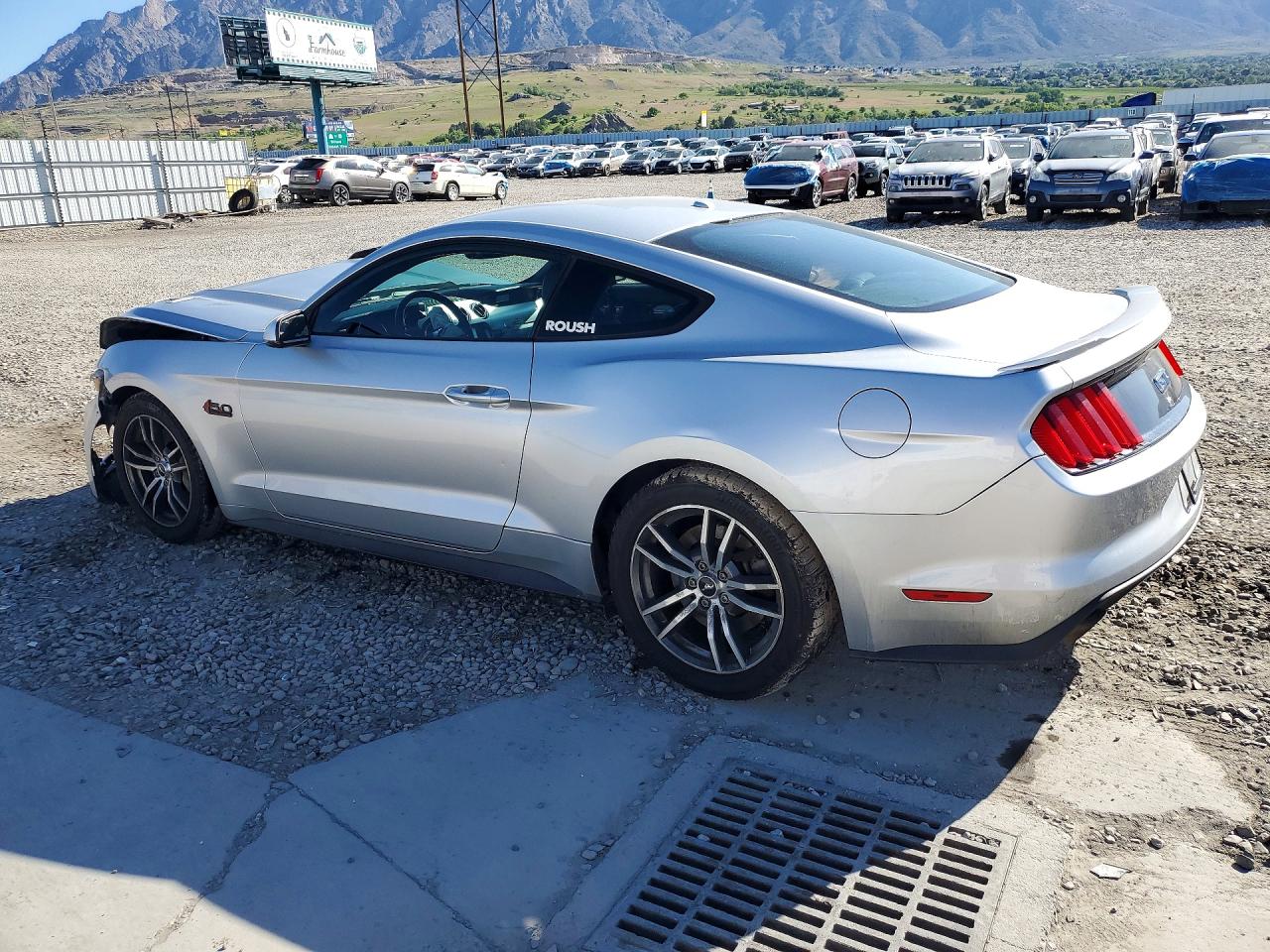 FORD MUSTANG 2016 — 3