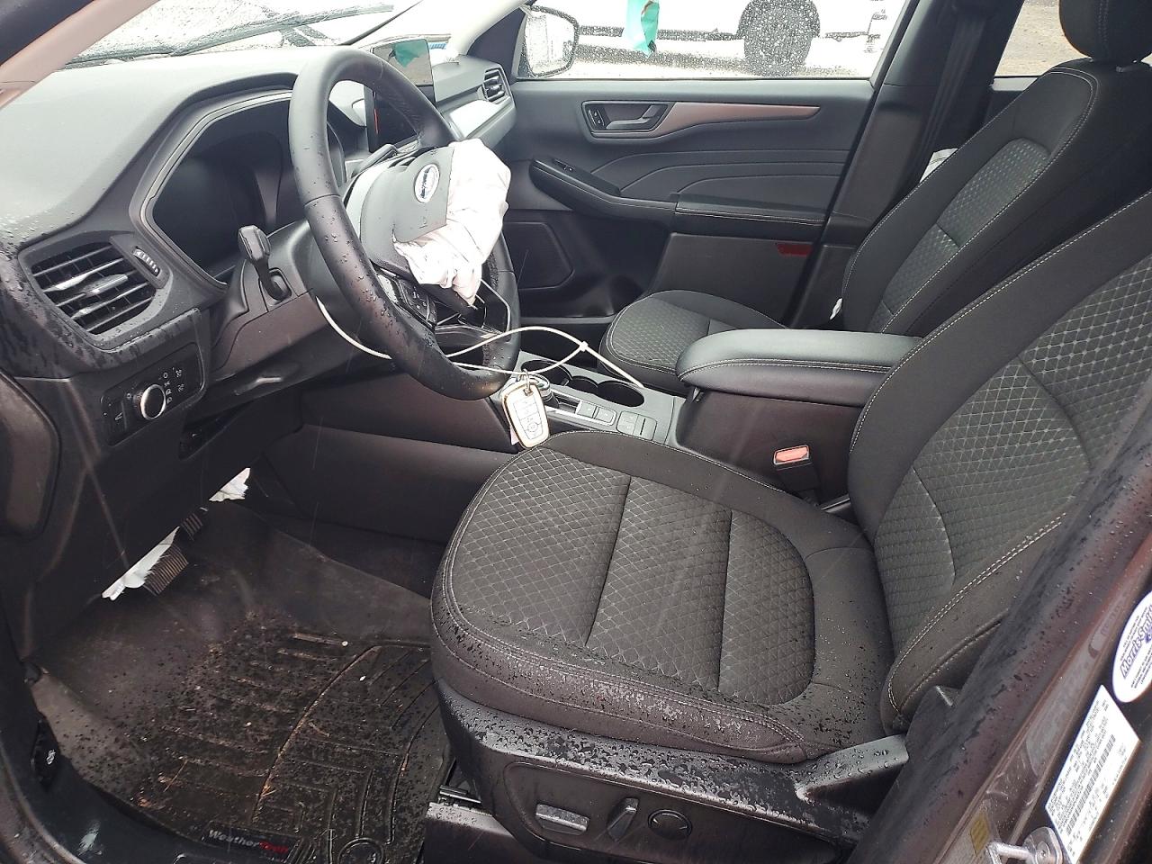FORD ESCAPE 2023 — 8