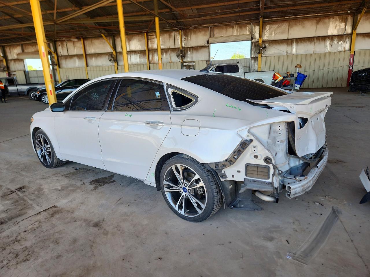 FORD FUSION 2017 — 3