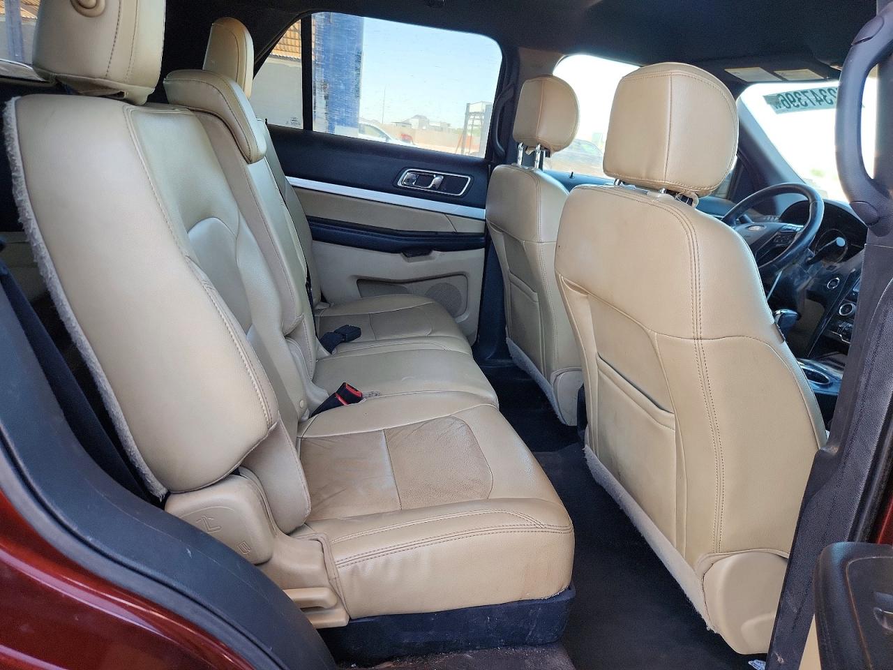 FORD EXPLORER 2016 — 12