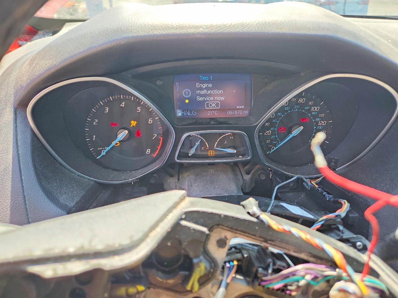 FORD FOCUS 2012 — 10
