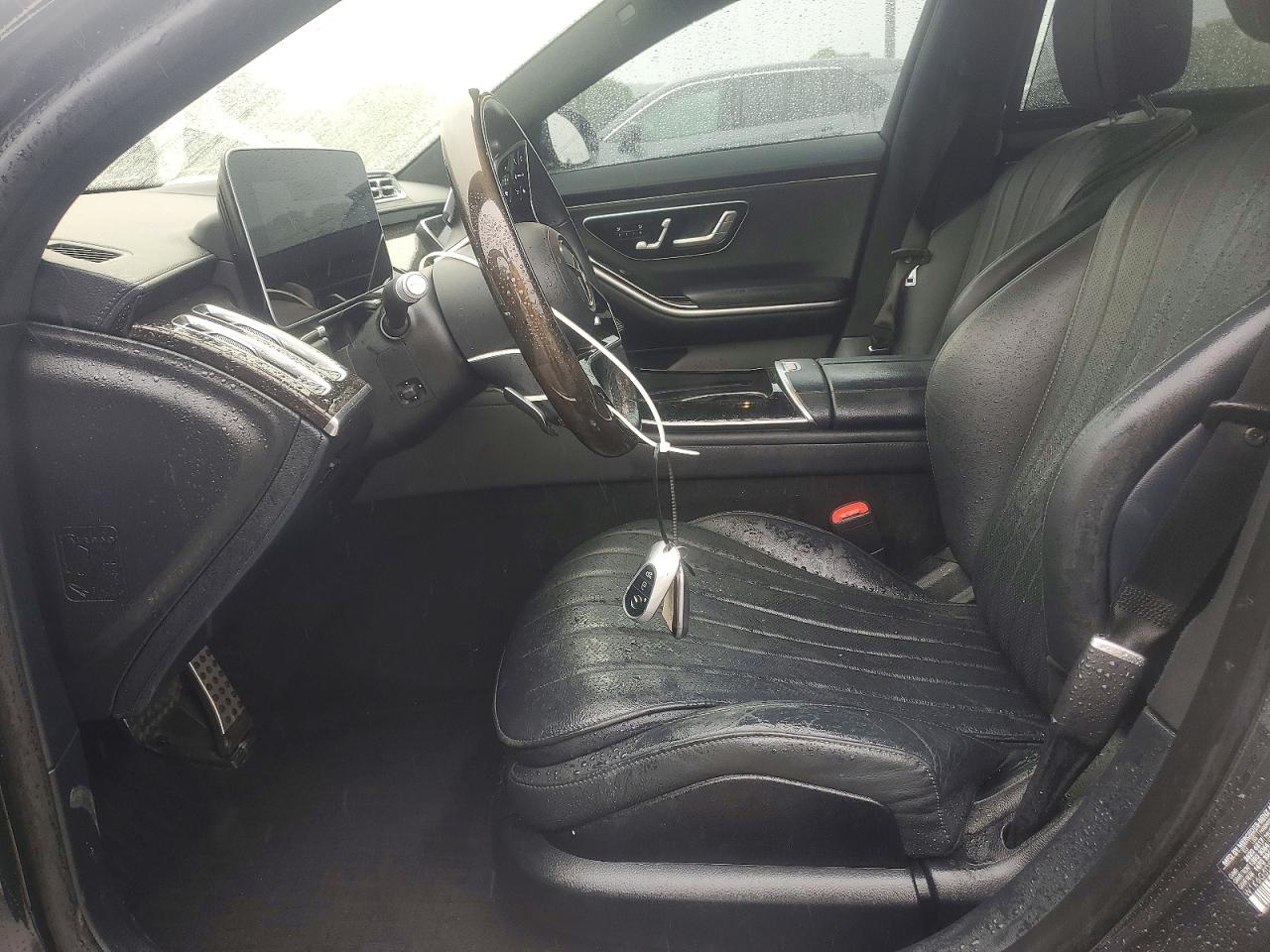 MERCEDES-BENZ S 2023 — 8