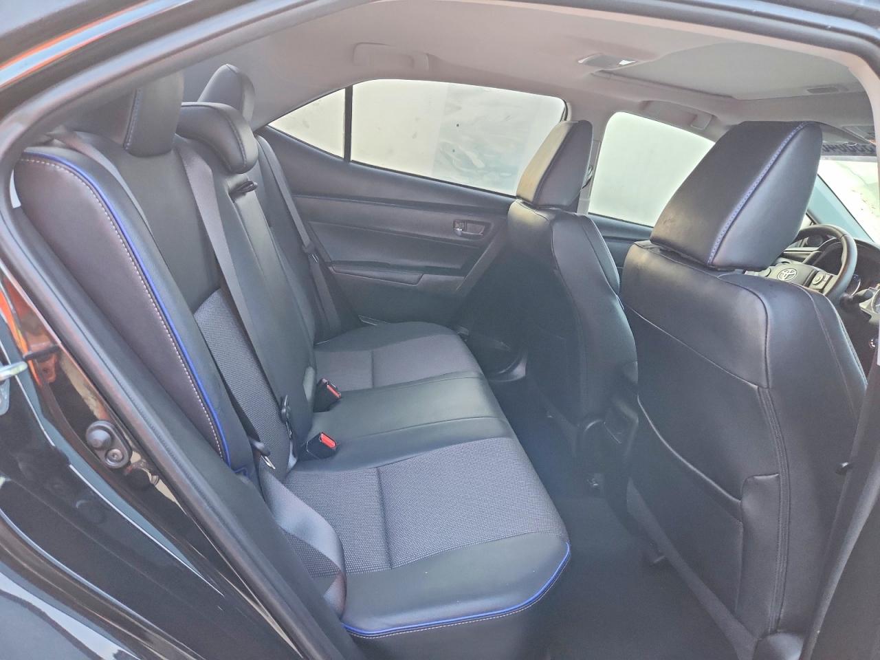 TOYOTA COROLLA 2018 — 11