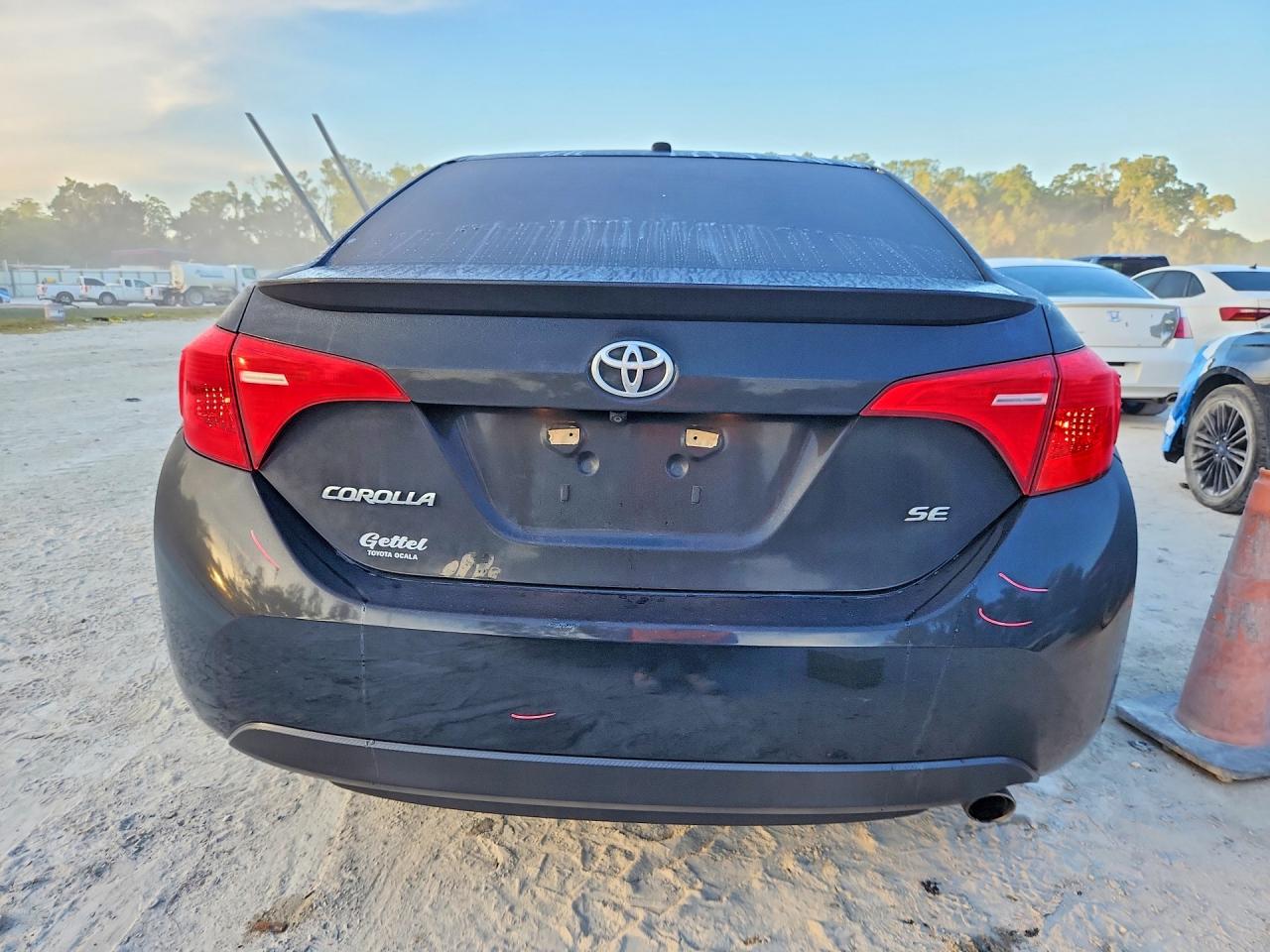 TOYOTA COROLLA 2018 — 7