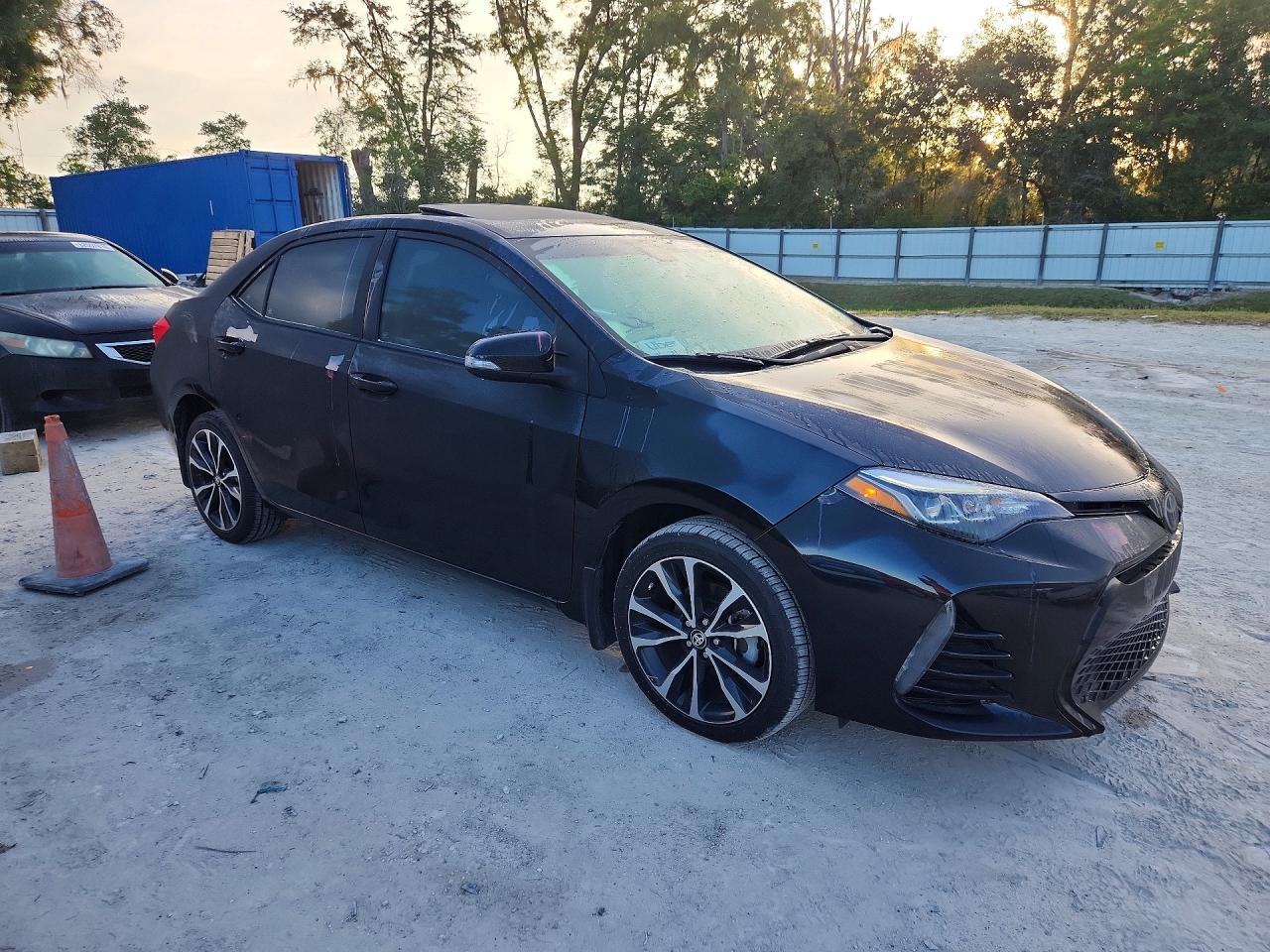 TOYOTA COROLLA 2018 — 5