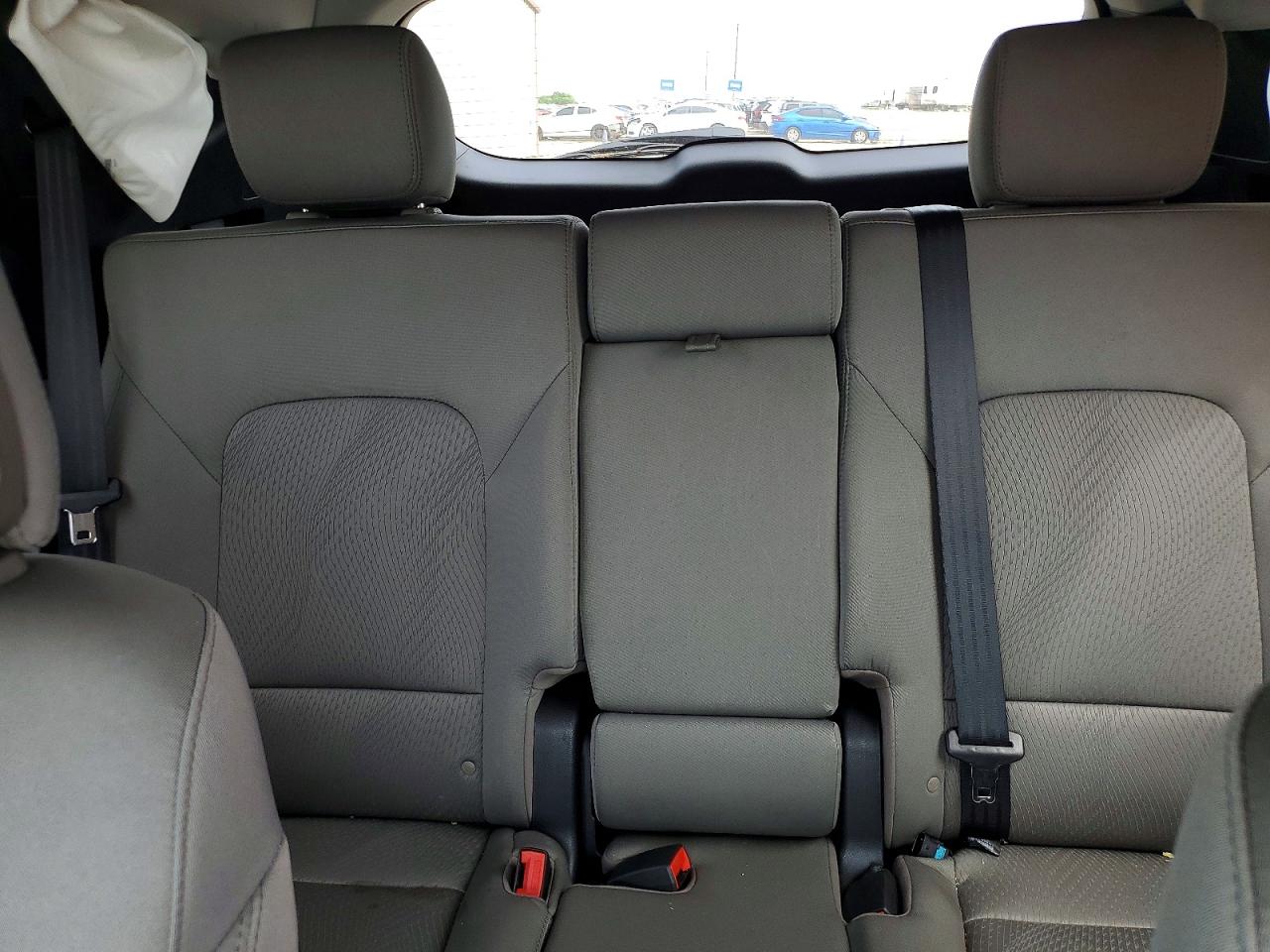 HYUNDAI SANTA FE 2016 — 11