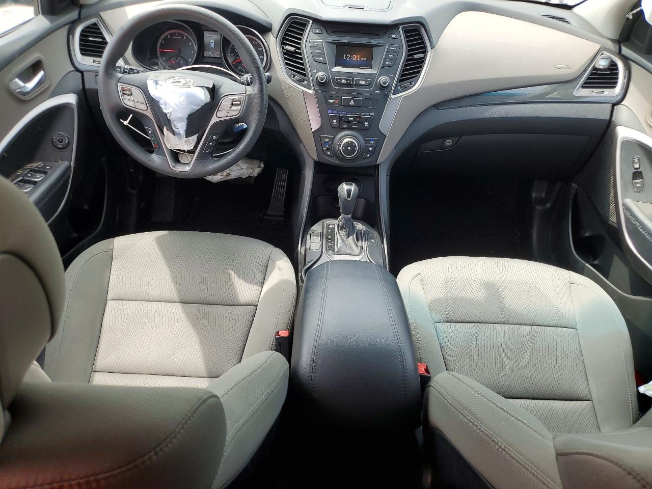 HYUNDAI SANTA FE 2016 — 9