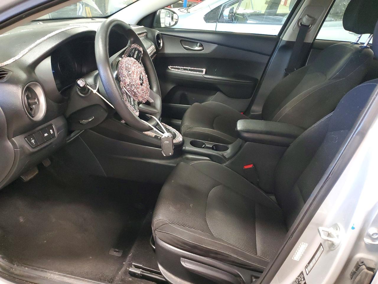 KIA FORTE 2021 — 8