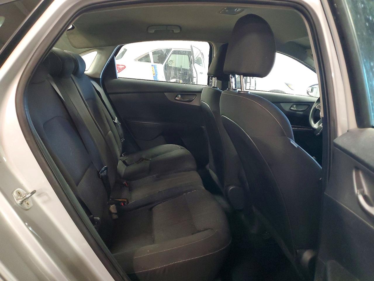KIA FORTE 2021 — 11