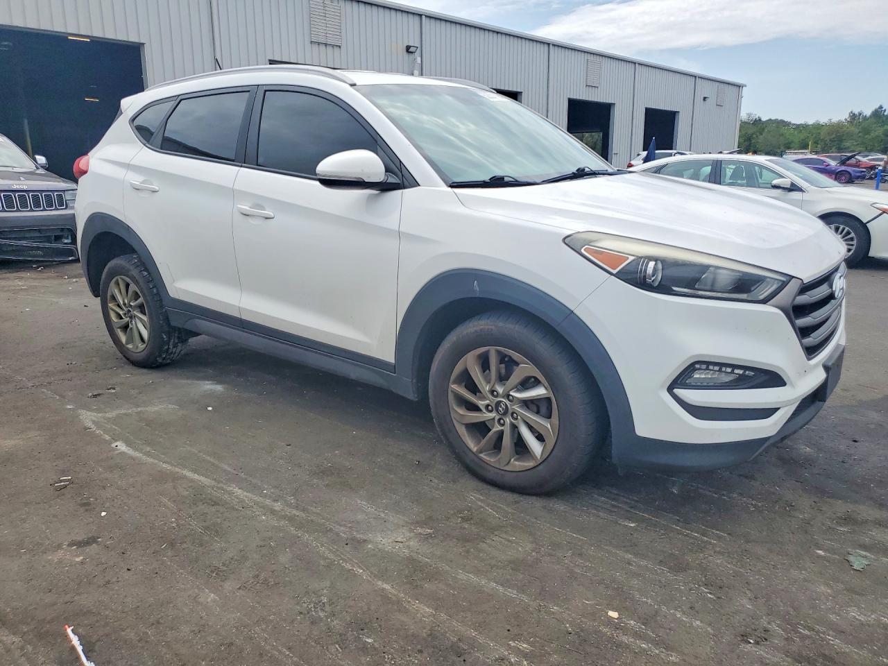 HYUNDAI TUCSON 2016 — 5