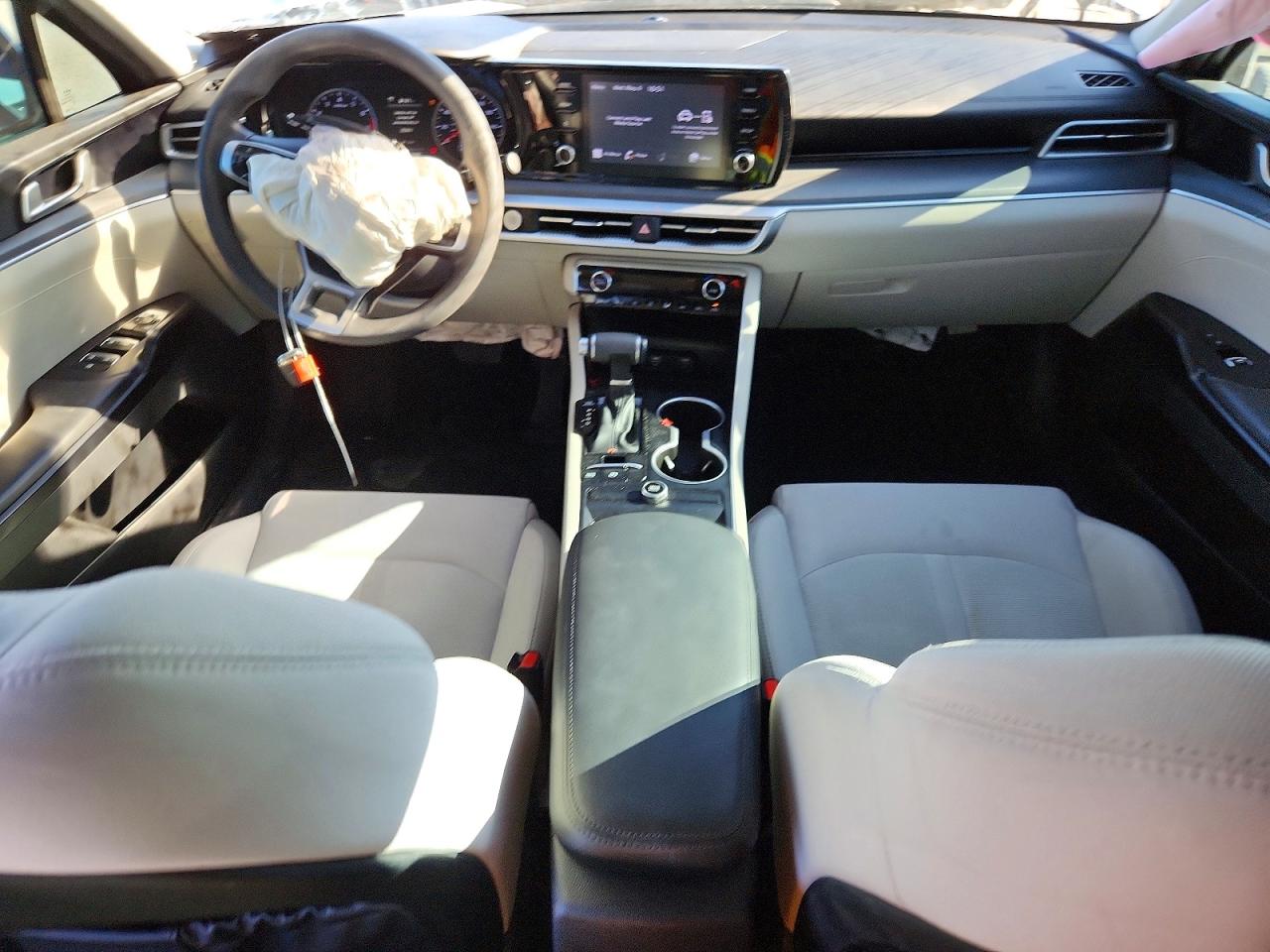KIA K5 2022 — 9