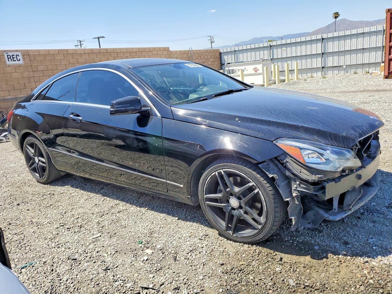 MERCEDES-BENZ E 2014 — 5