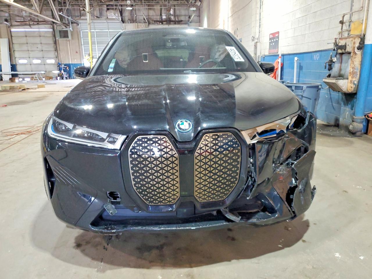 BMW IX 2024 — 6