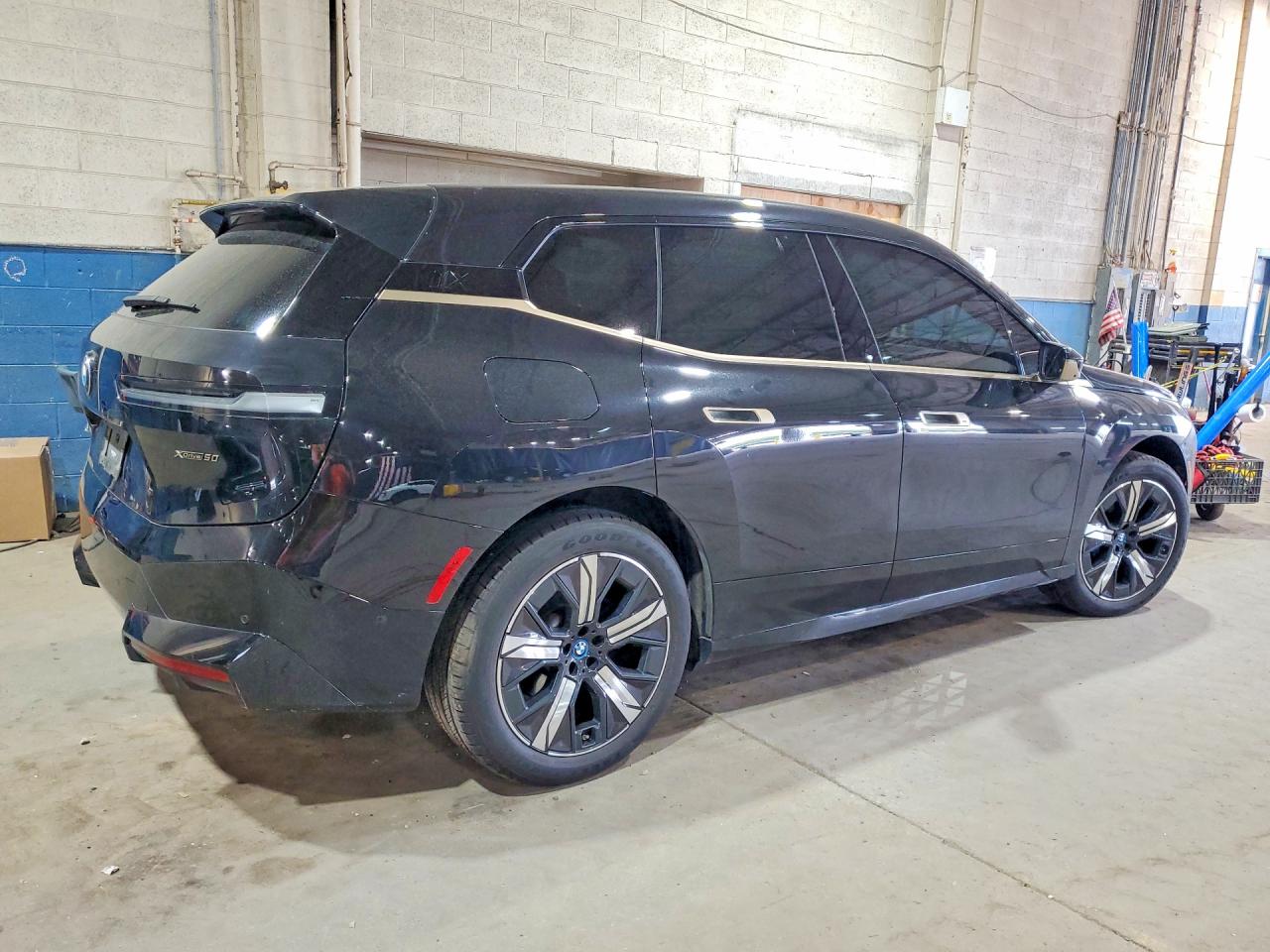 BMW IX 2024 — 4