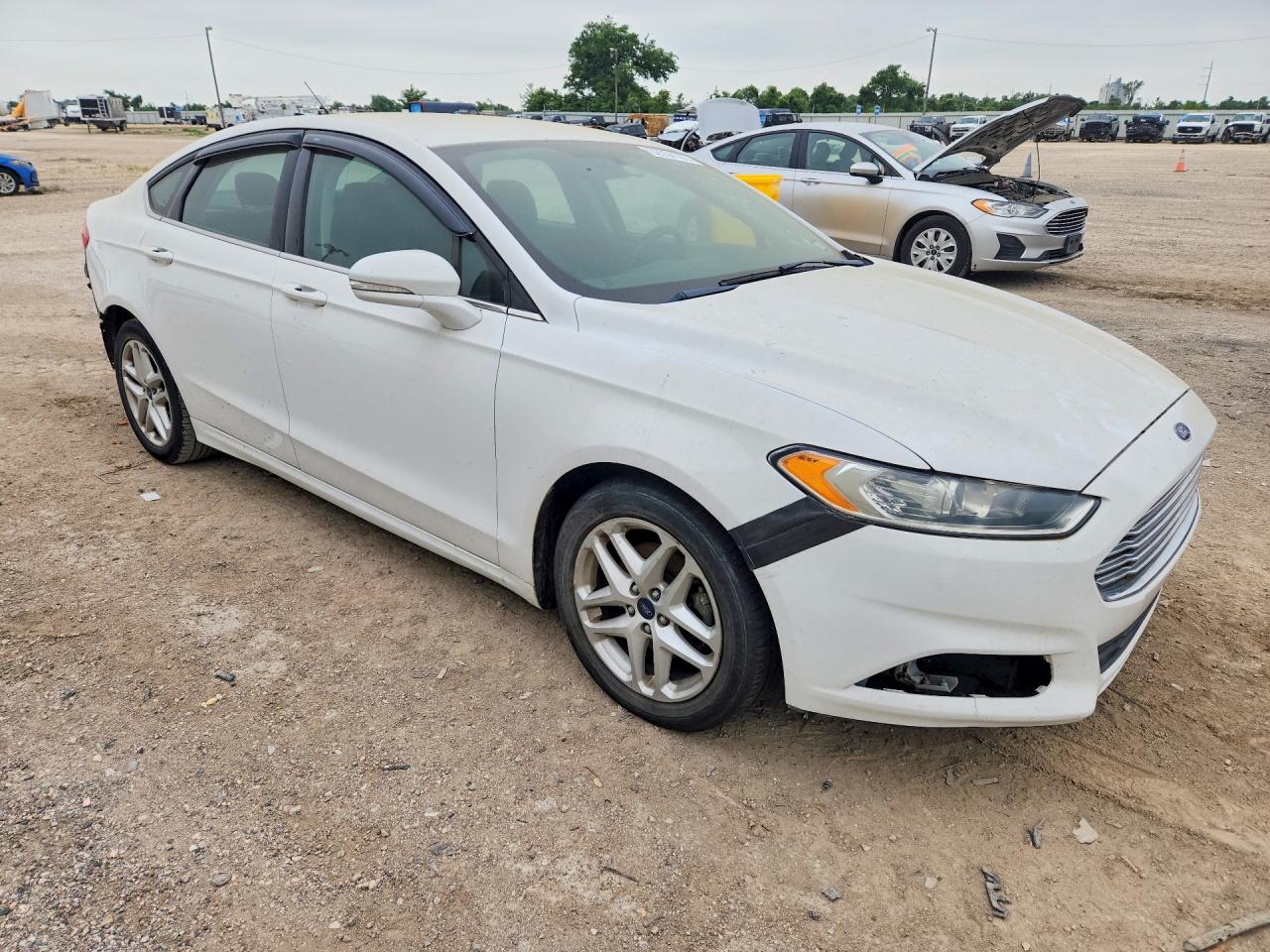 FORD FUSION 2015 — 5
