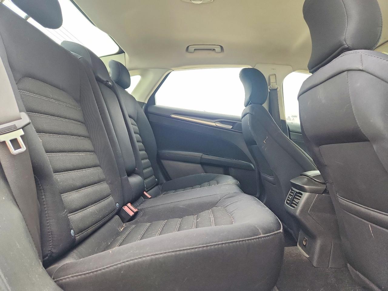 FORD FUSION 2015 — 11