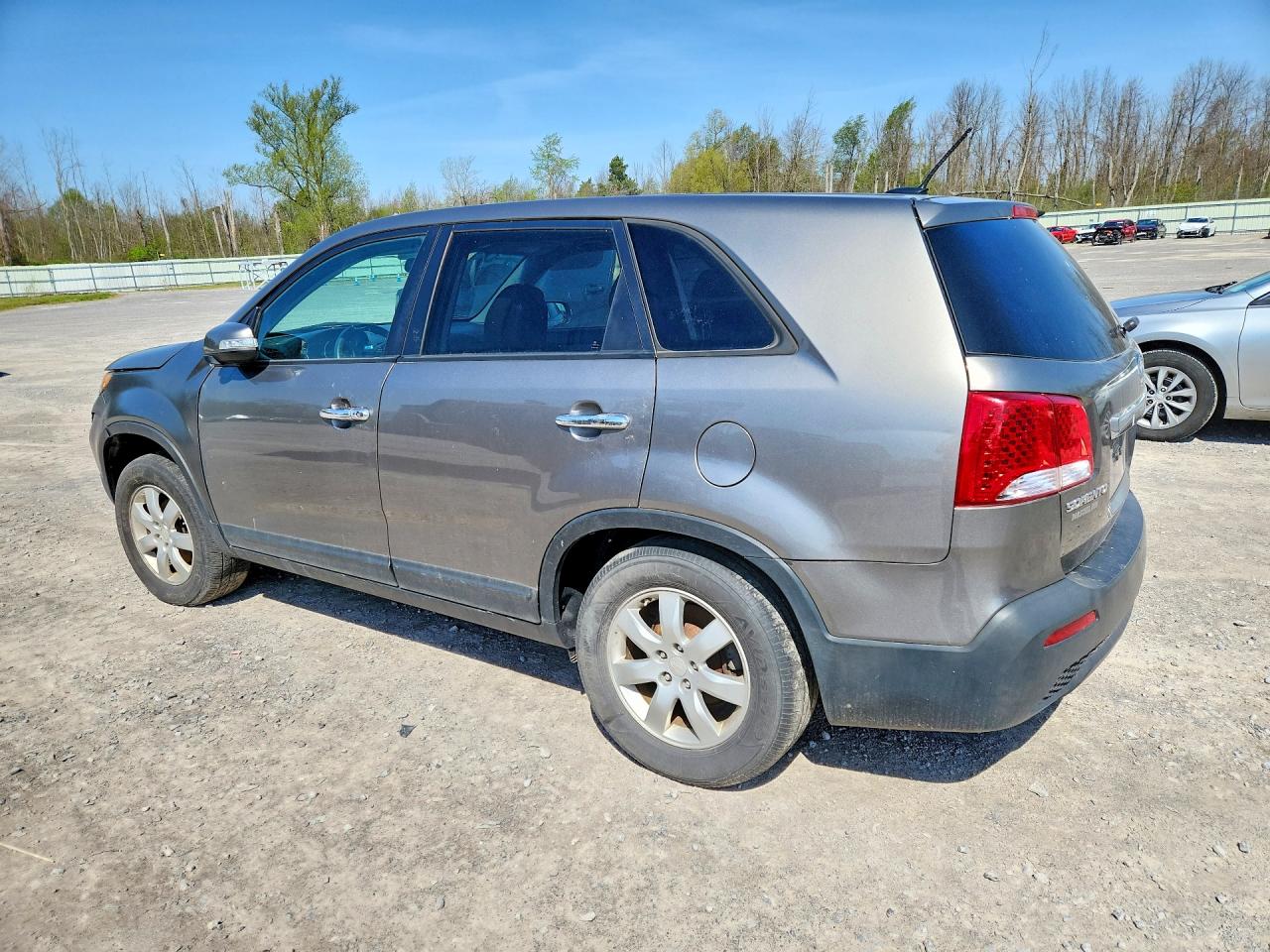 KIA SORENTO 2011 — 3