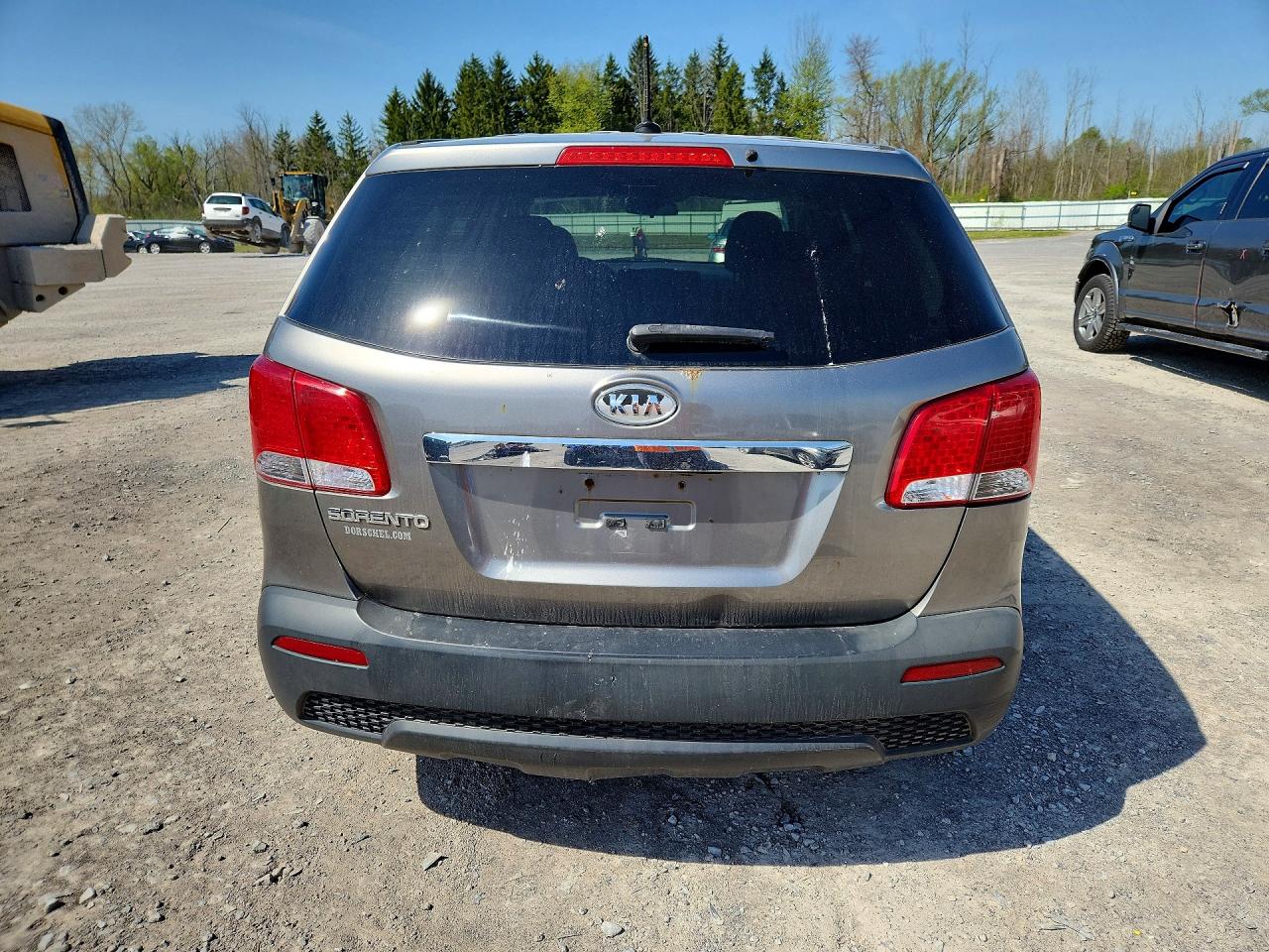 KIA SORENTO 2011 — 7