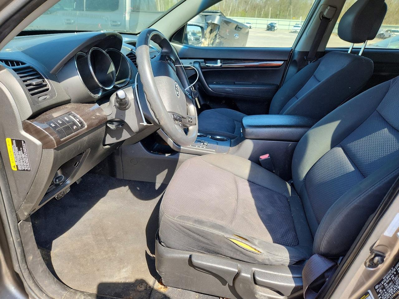 KIA SORENTO 2011 — 8