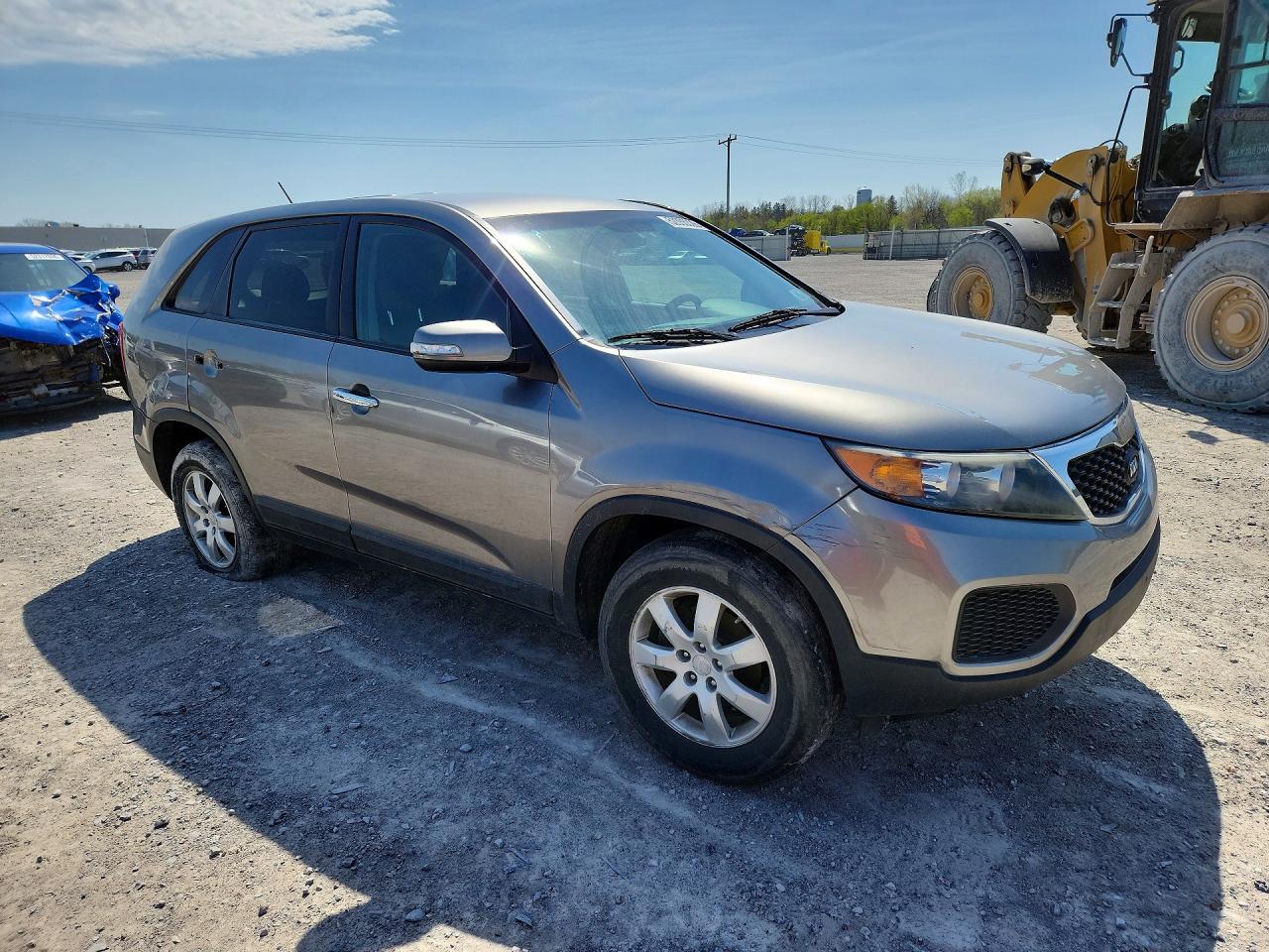 KIA SORENTO 2011 — 5