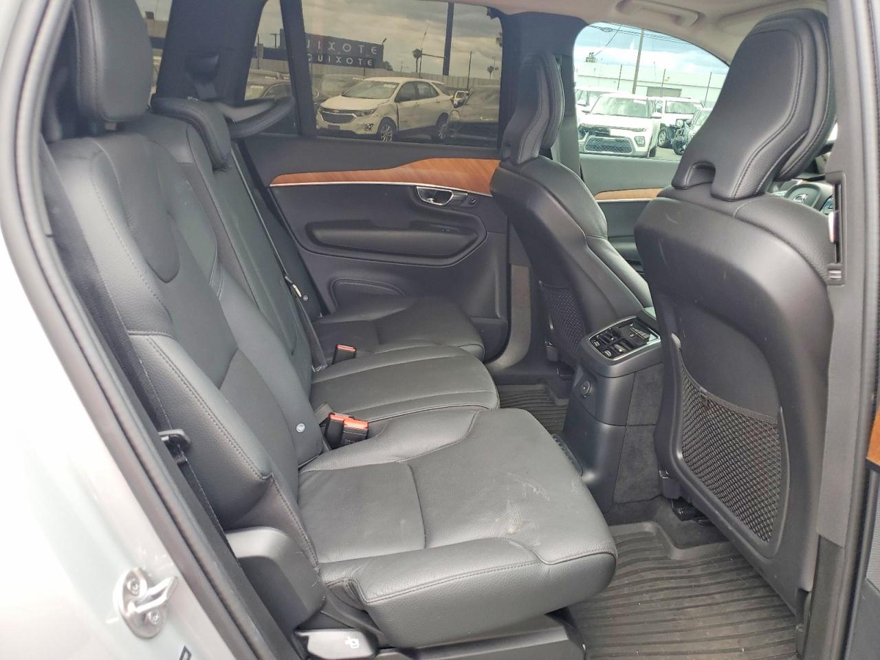 VOLVO XC90 2024 — 12