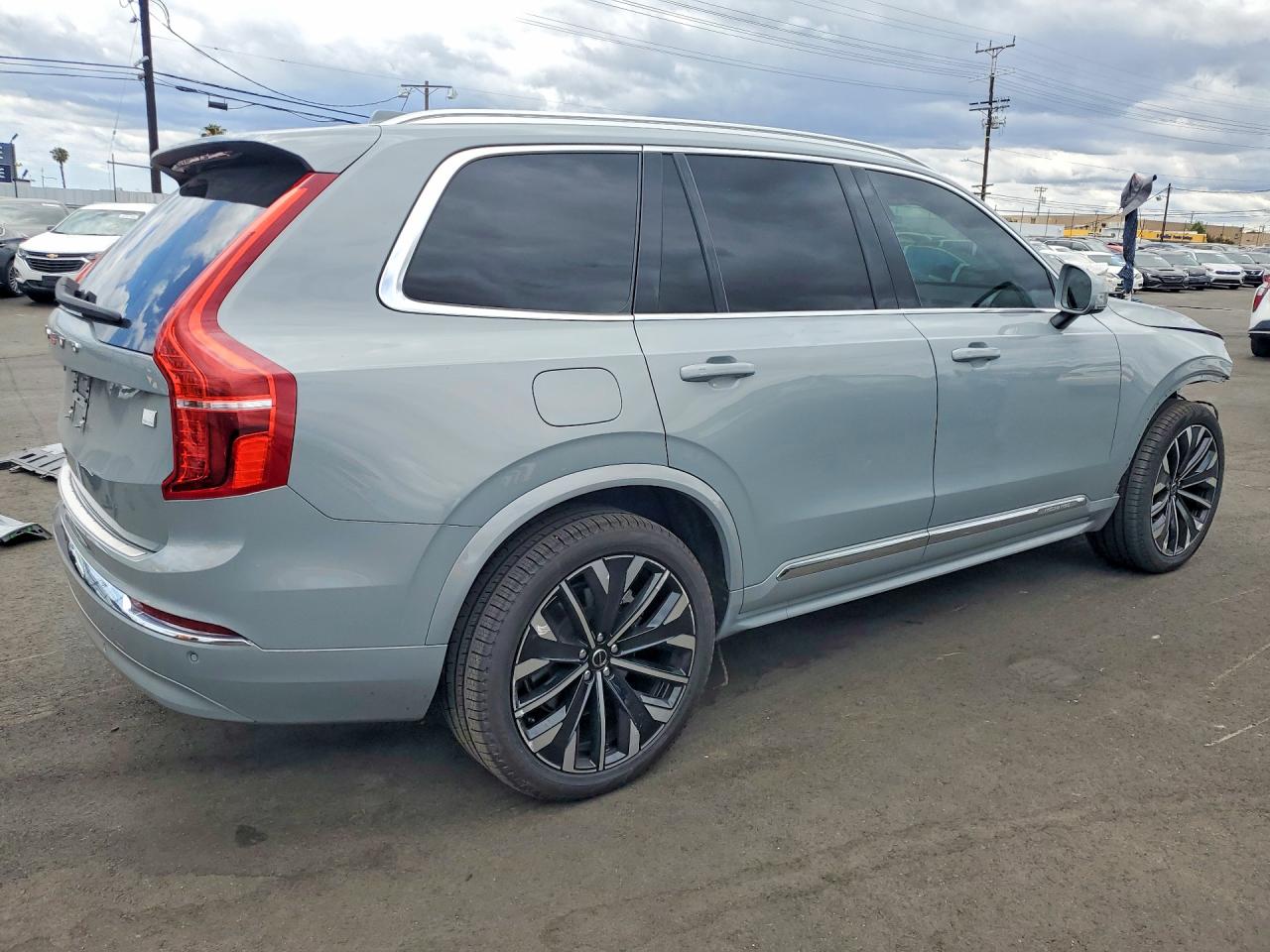 VOLVO XC90 2024 — 4