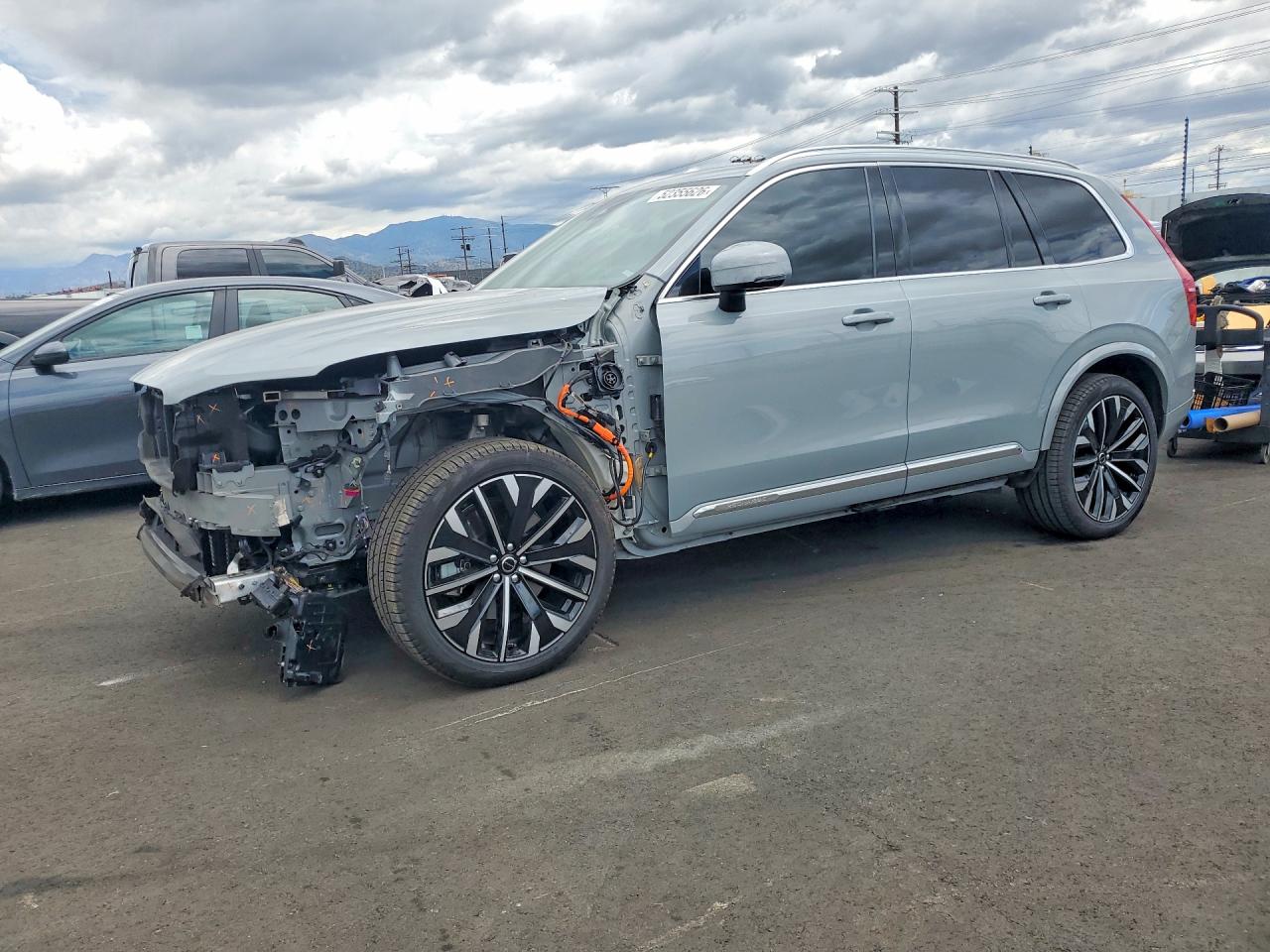 VOLVO XC90 2024 — 2