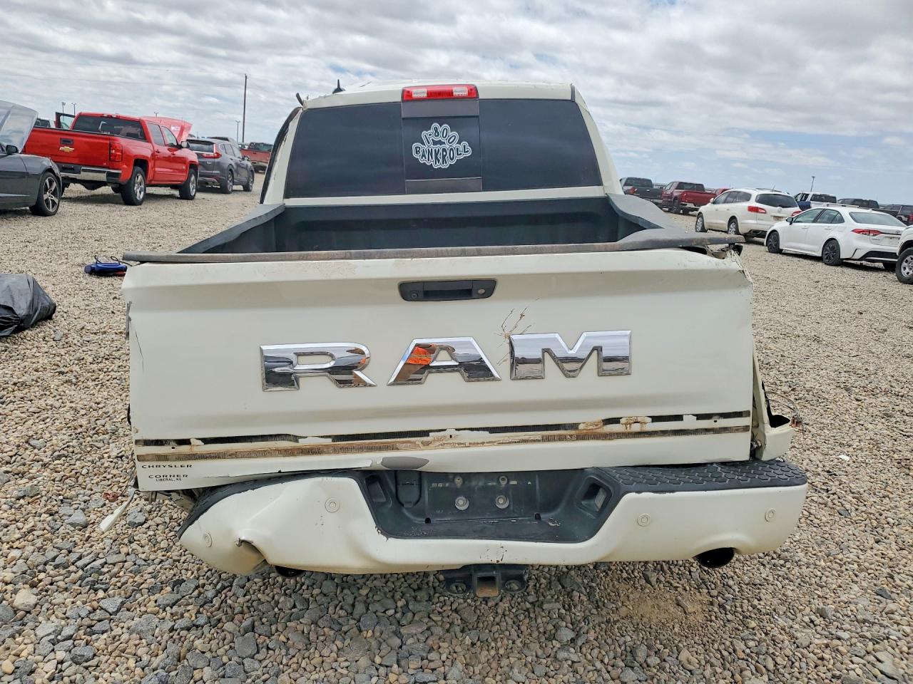 RAM 1500 2017 — 7