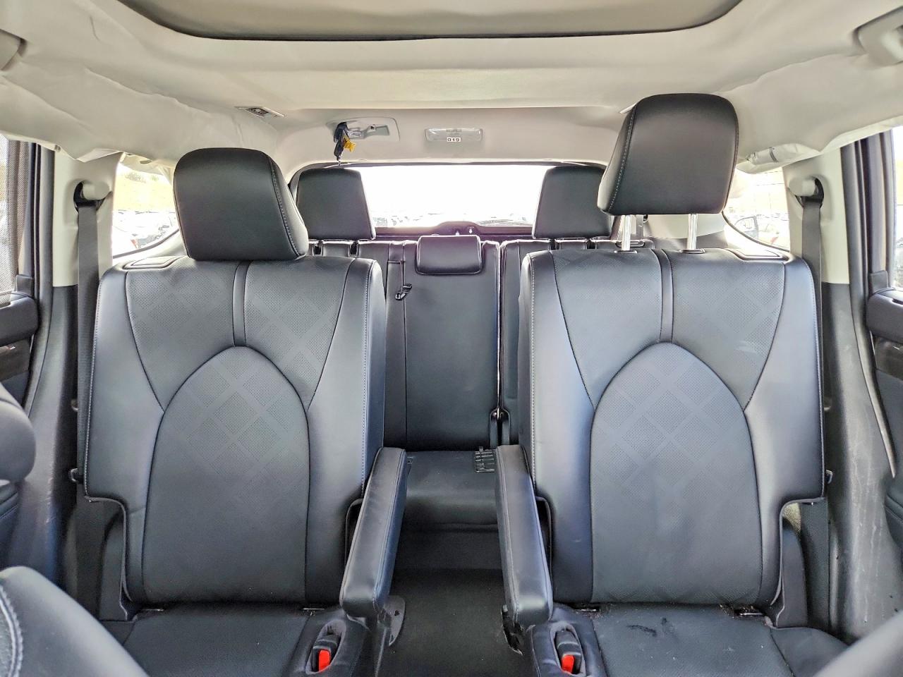 TOYOTA HIGHLANDER 2023 — 11