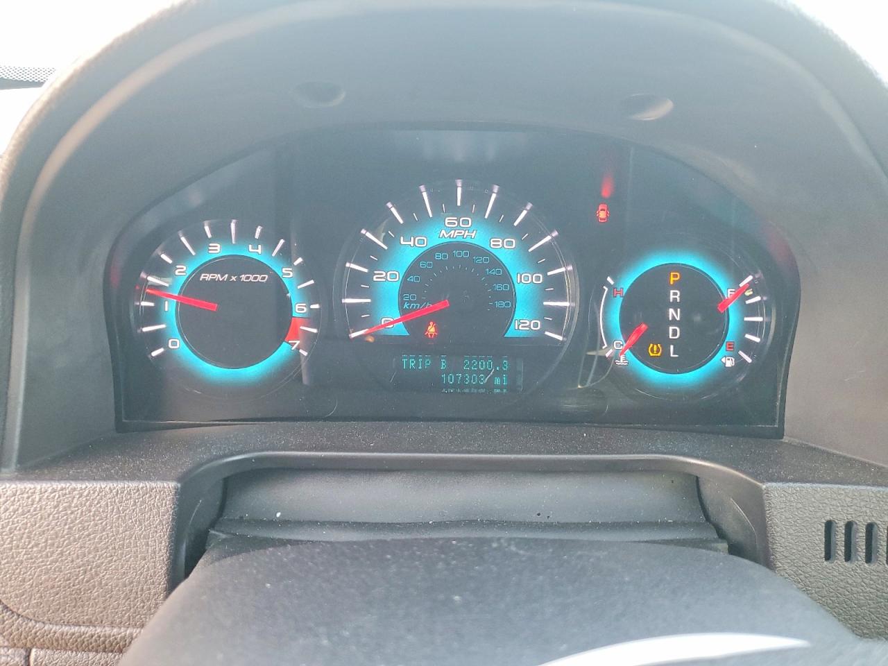 FORD FUSION 2011 — 10