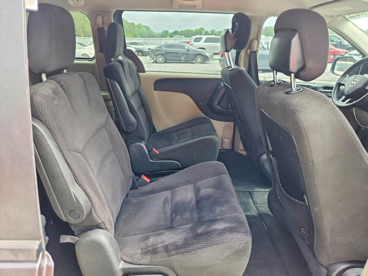 DODGE GRAND CARAVAN 2015 — 11