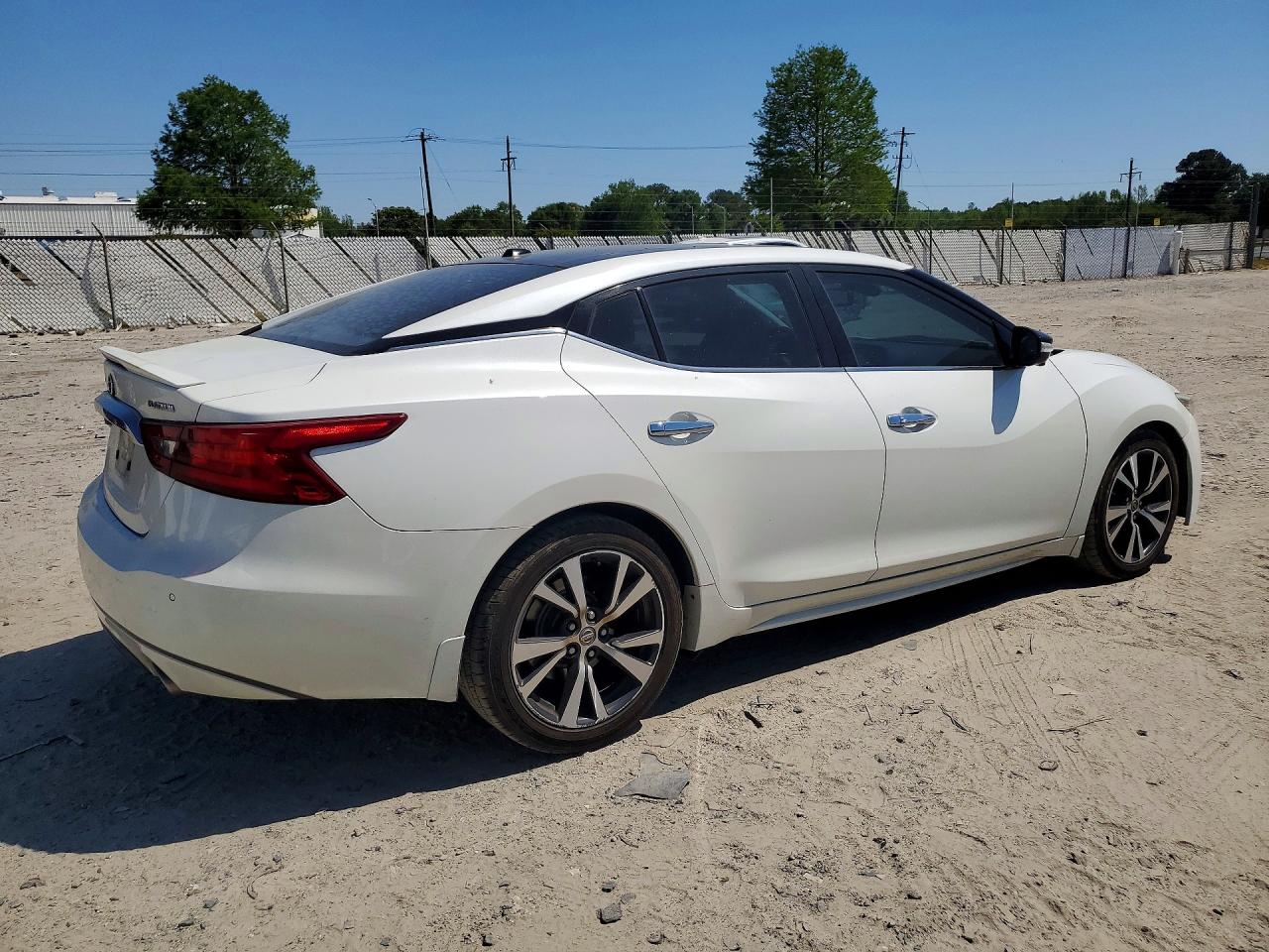 NISSAN MAXIMA 2016 — 4