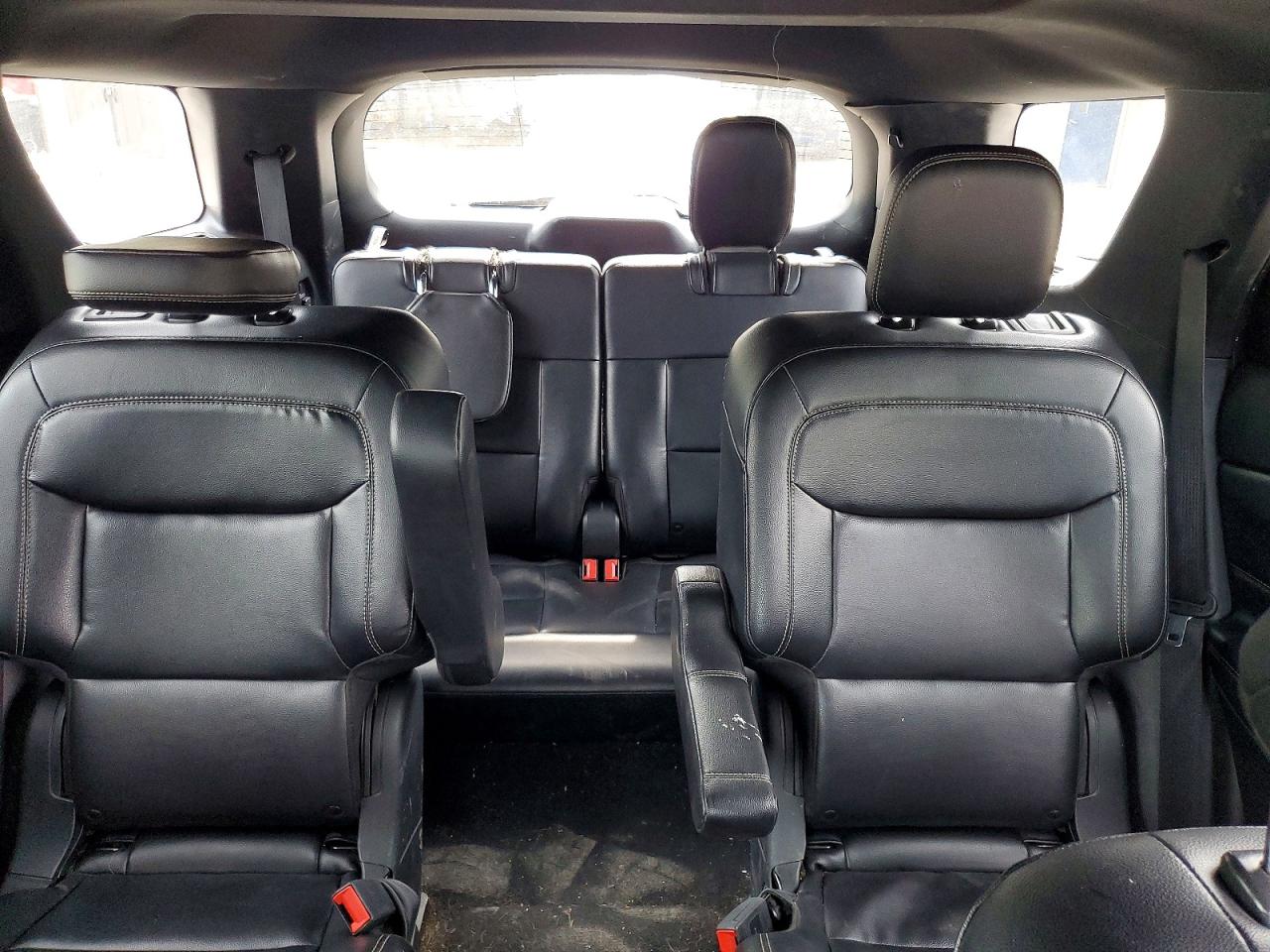 FORD EXPLORER 2020 — 11