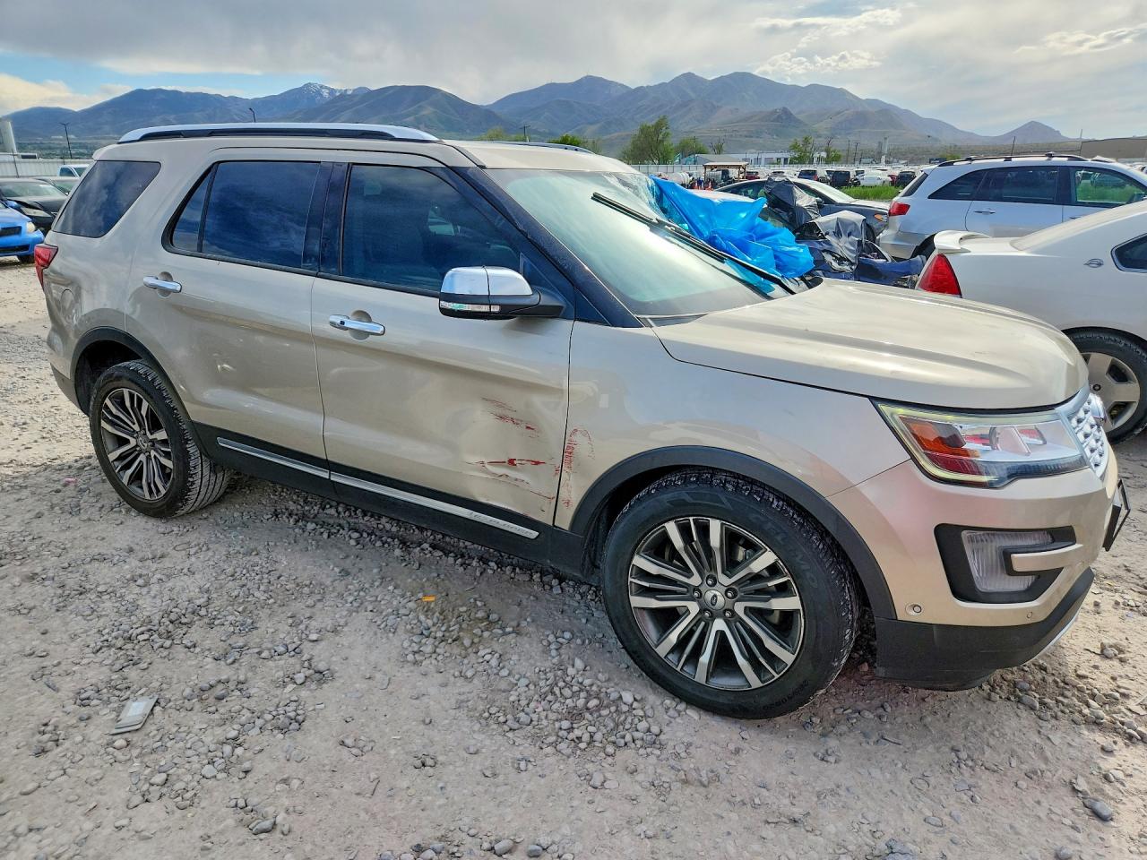 FORD EXPLORER 2017 — 5